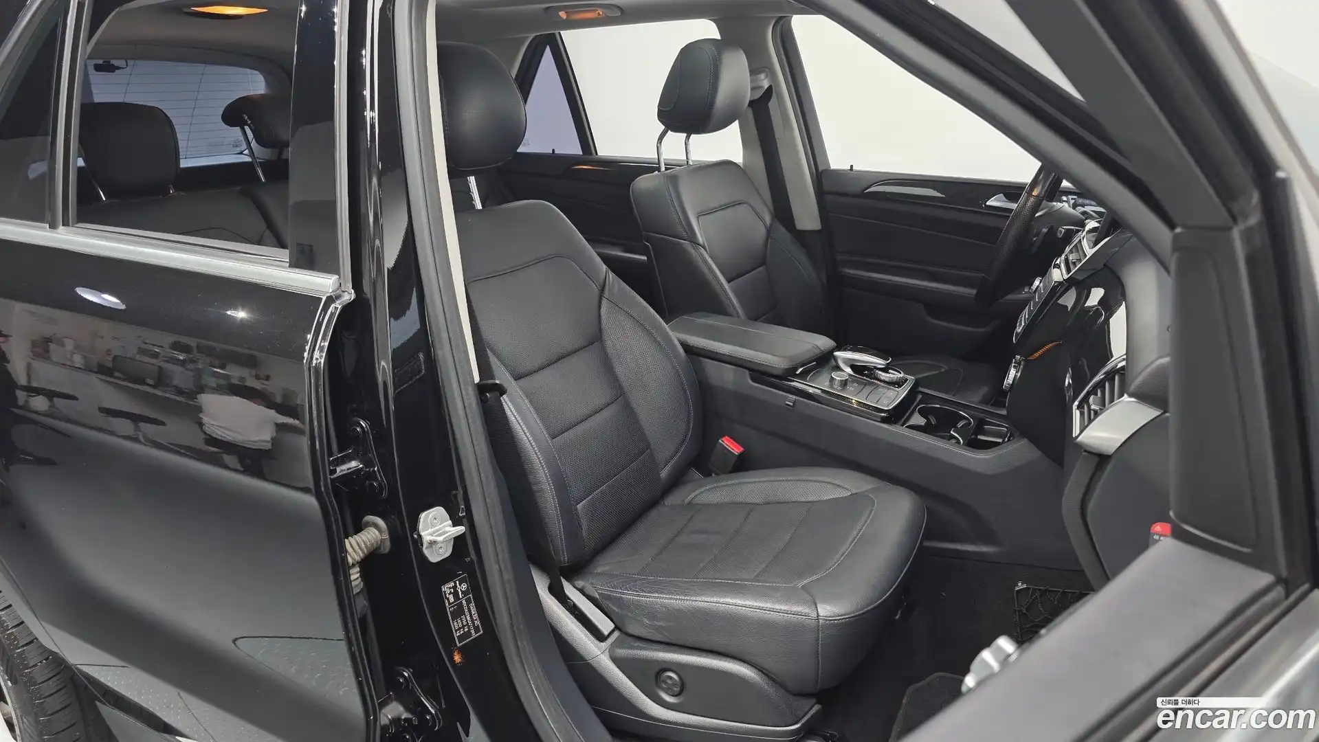 GLE-Class Mercedes-Benz 2016.4-OPTION-016