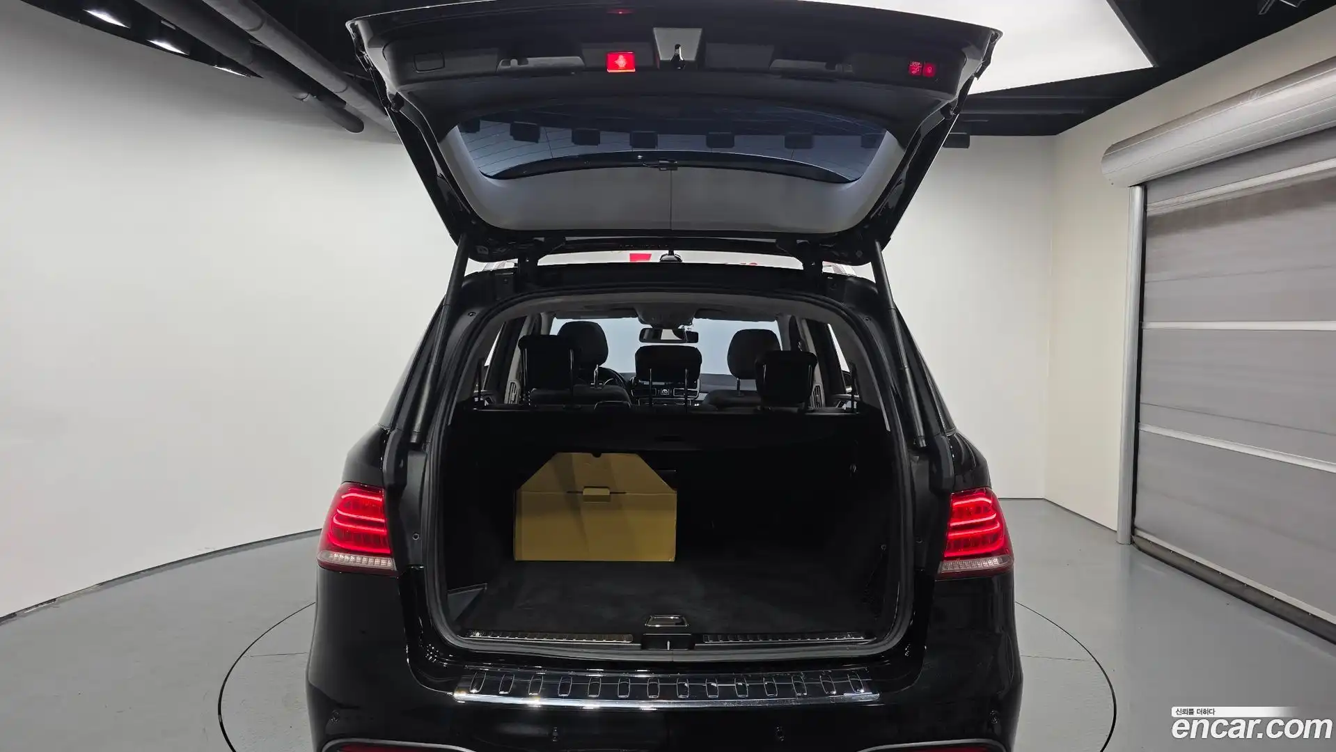 GLE-Class Mercedes-Benz 2016.4-OPTION-024
