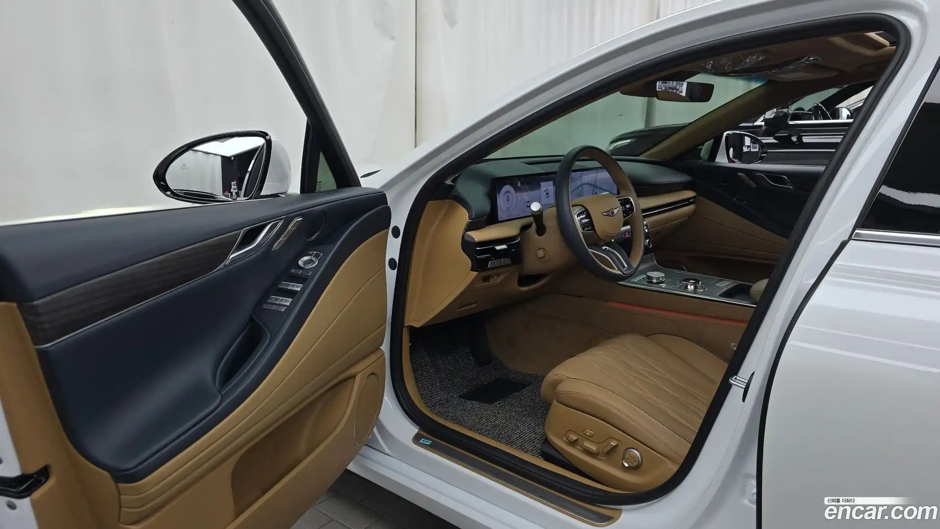 G80 Genesis 2025.1-INNER-010