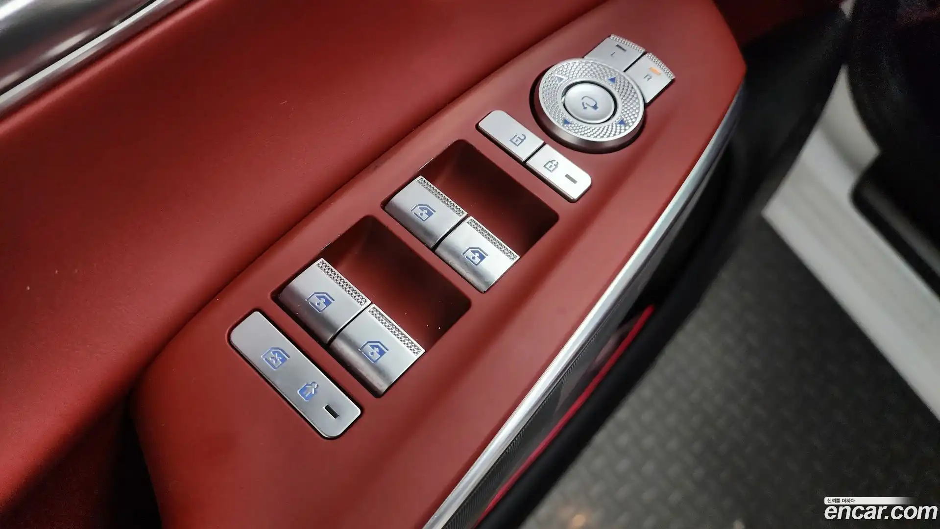 GV70 Genesis 2022.0-OPTION-043