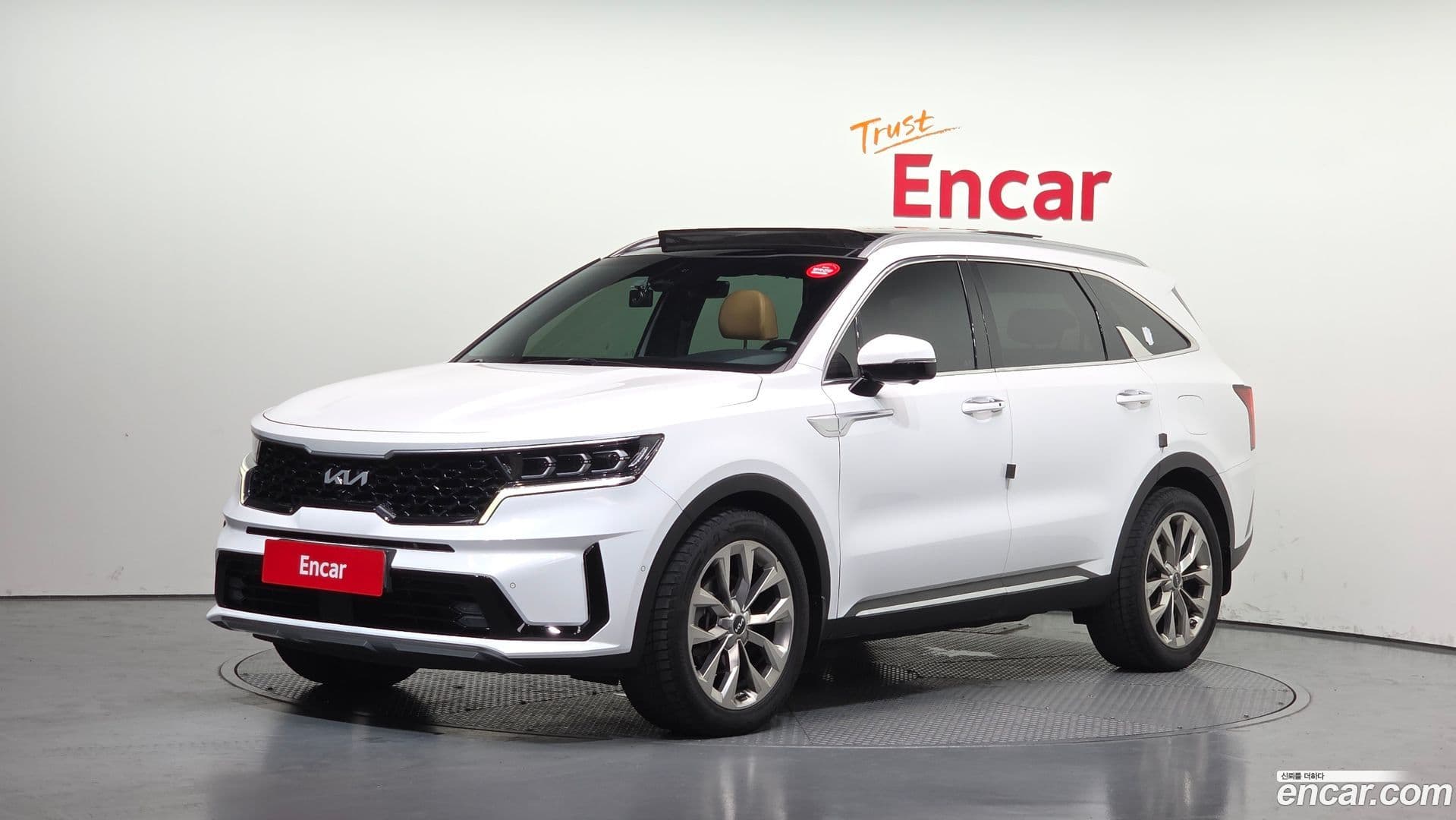 Main__Slider__Photo:Sorento Kia 2023.5-0