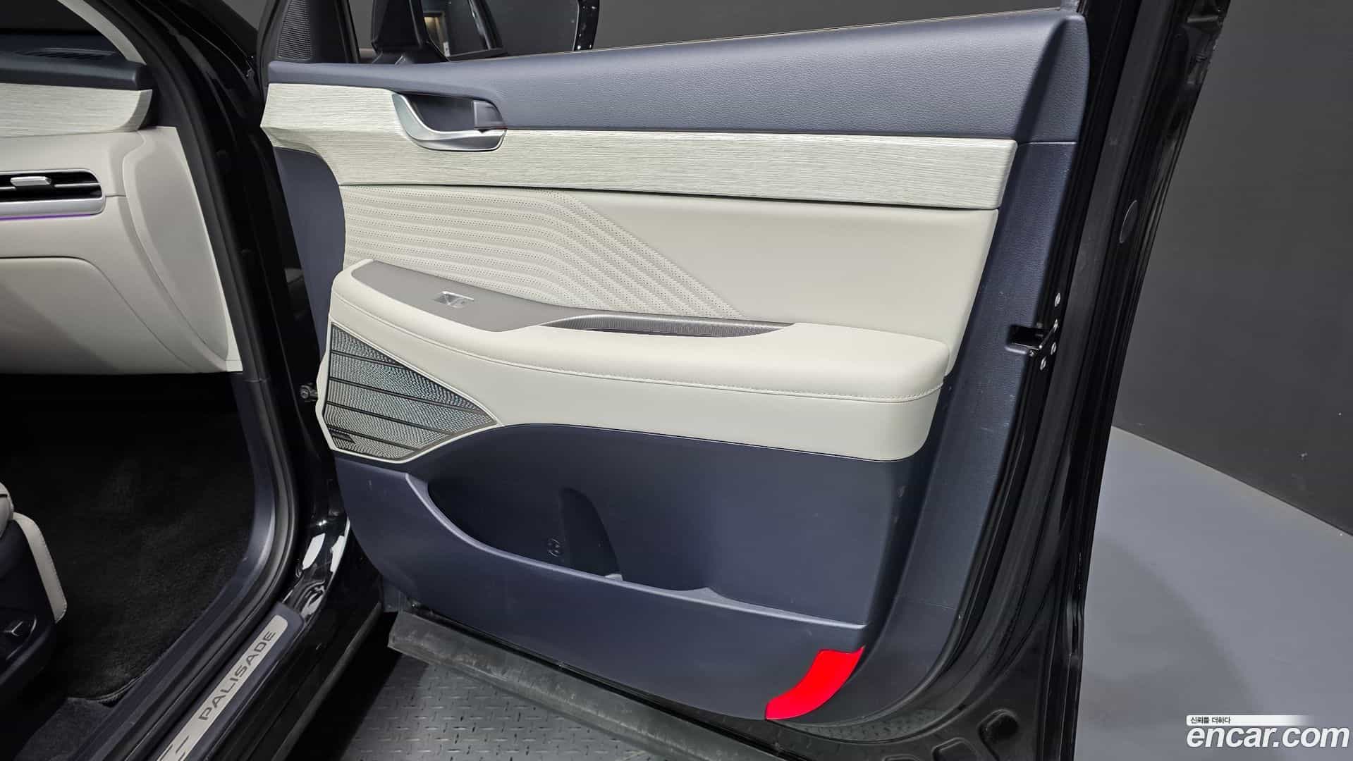 Palisade Hyundai 2023.3-INNER-034