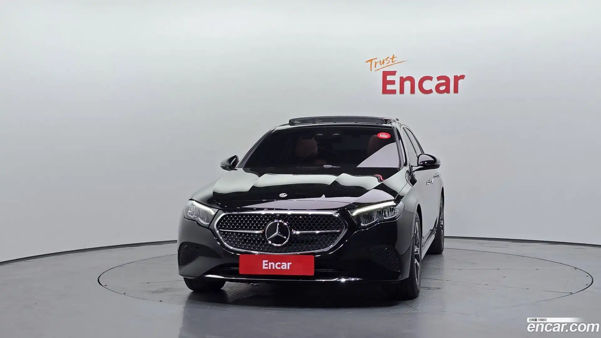 E-Class Mercedes-Benz 2025.7-OUTER-003