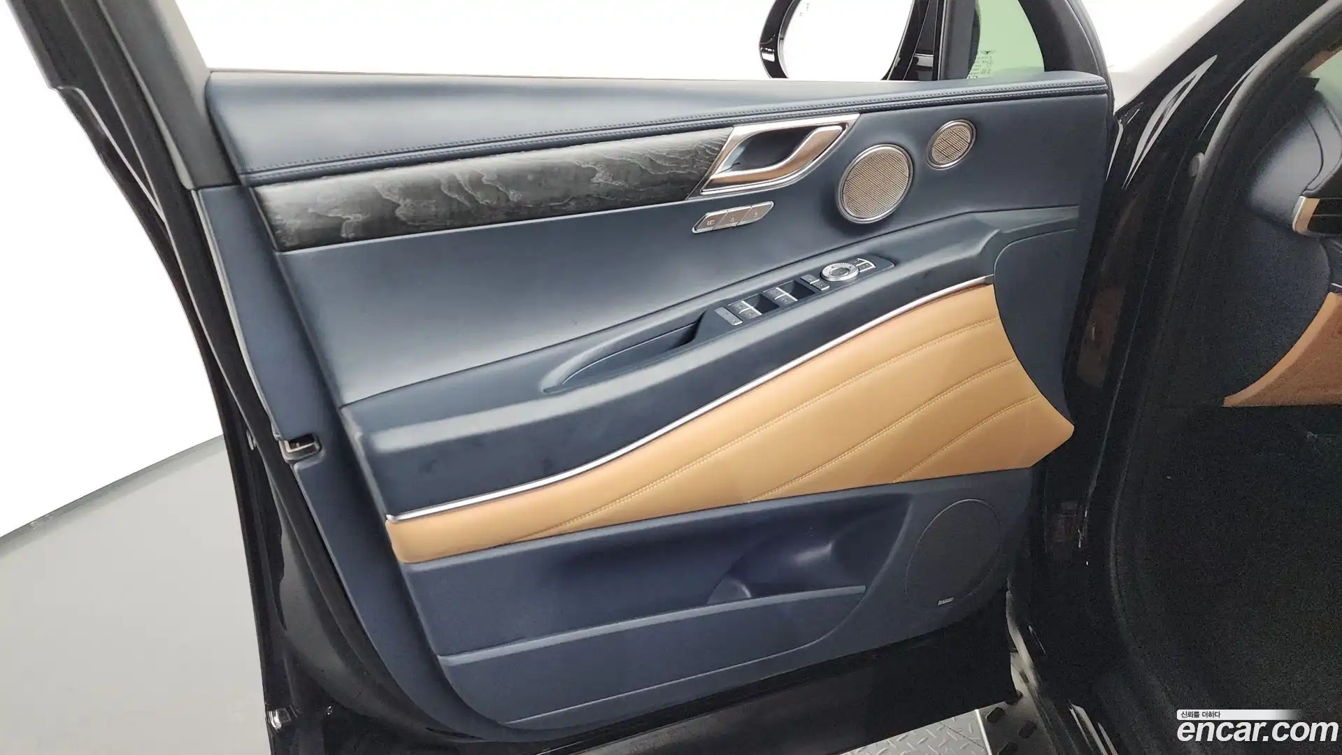 GV80 Genesis 2021.0-INNER-034
