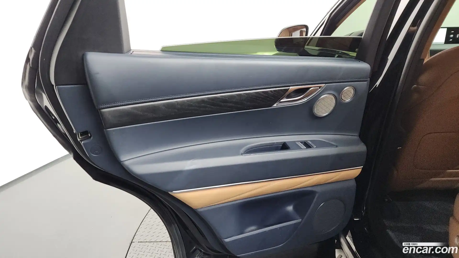 GV80 Genesis 2021.0-INNER-035