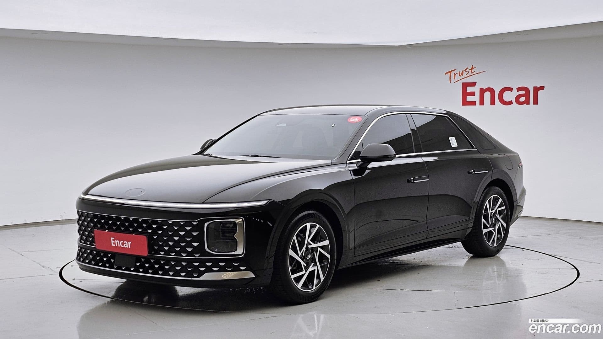 Main__Slider__Photo:Grandeur Hyundai 2023.7-0