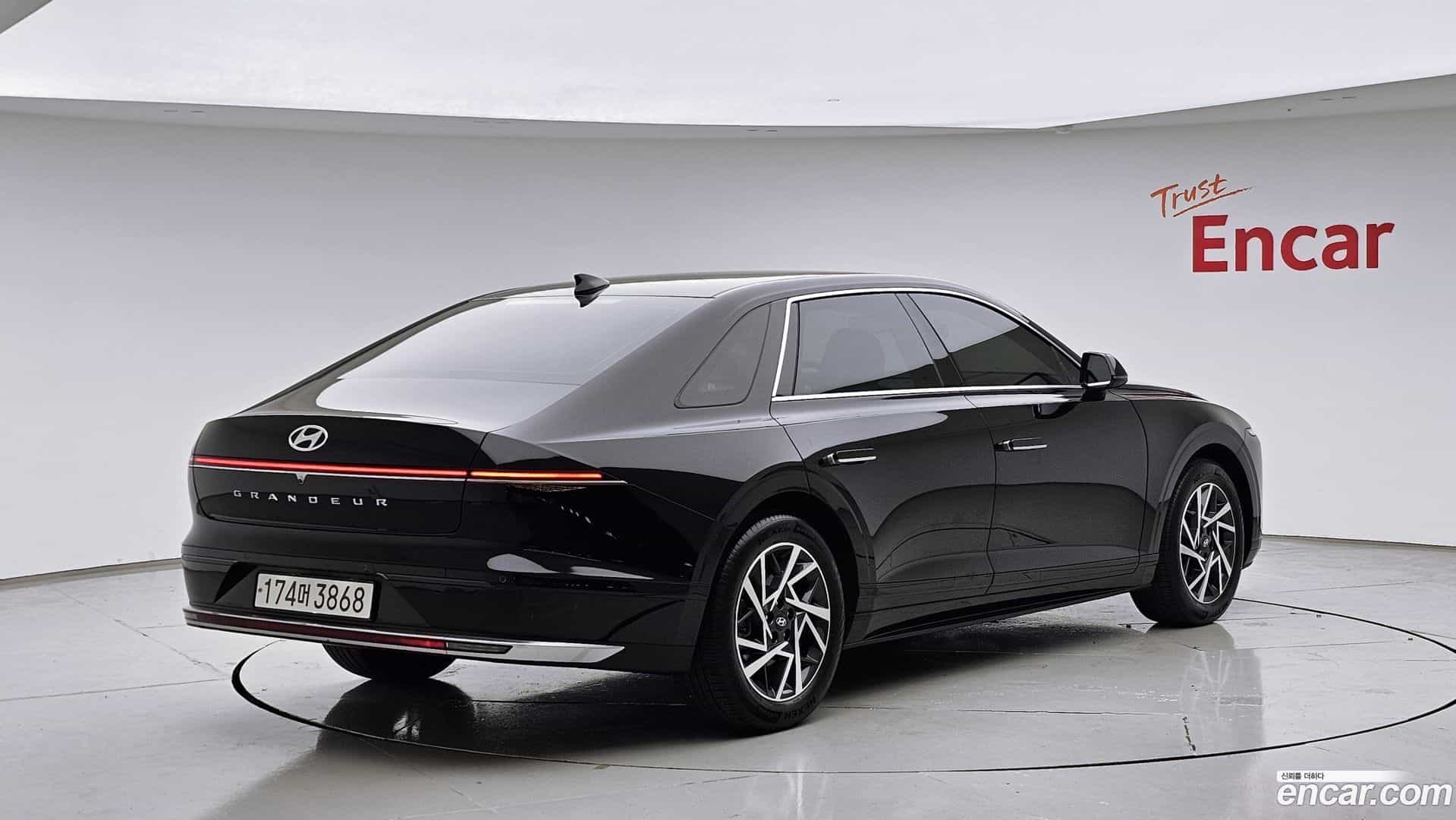 Grandeur Hyundai 2023.7-OUTER-002