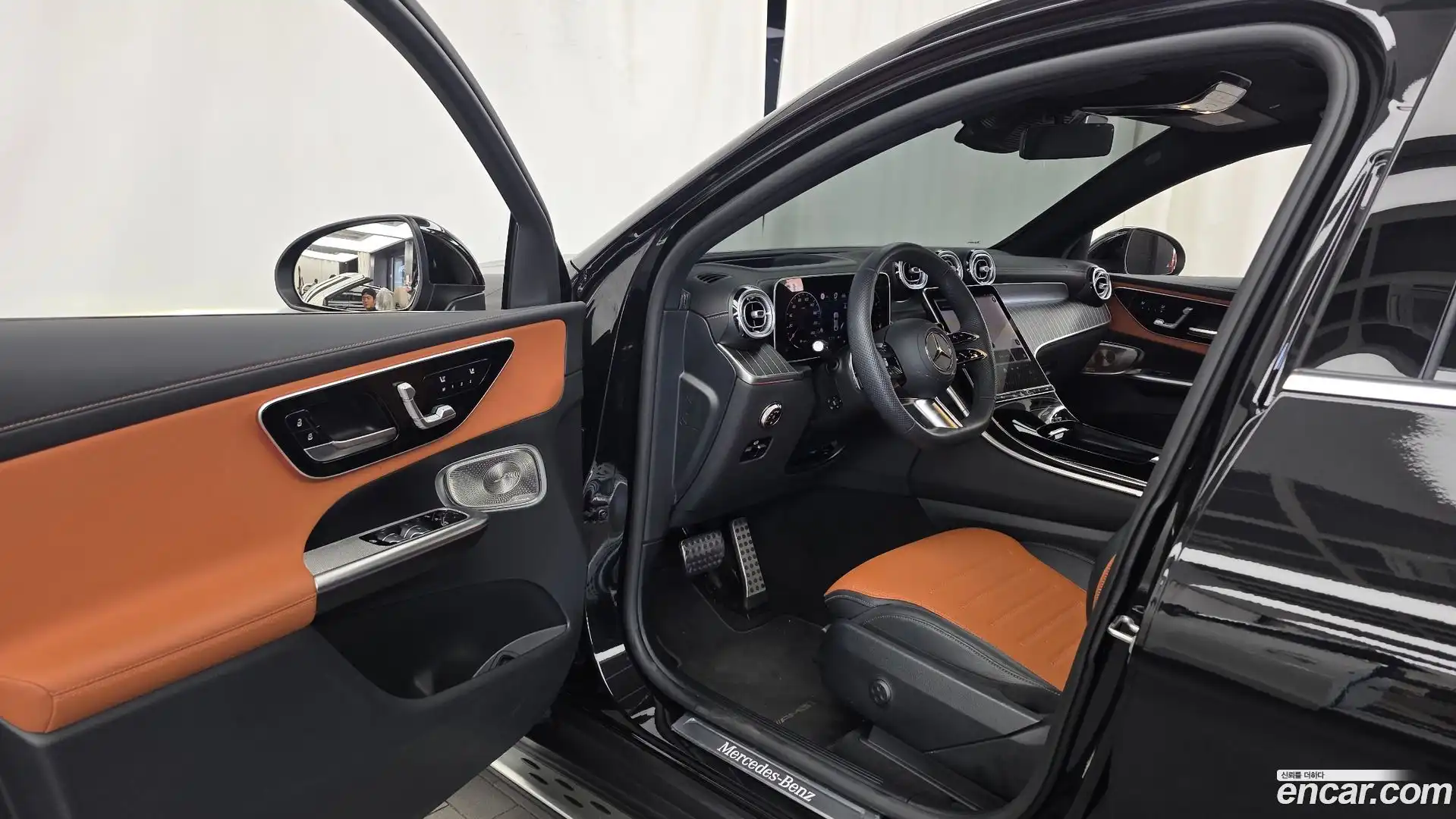 GLC-Class Mercedes-Benz 2025.6-INNER-010