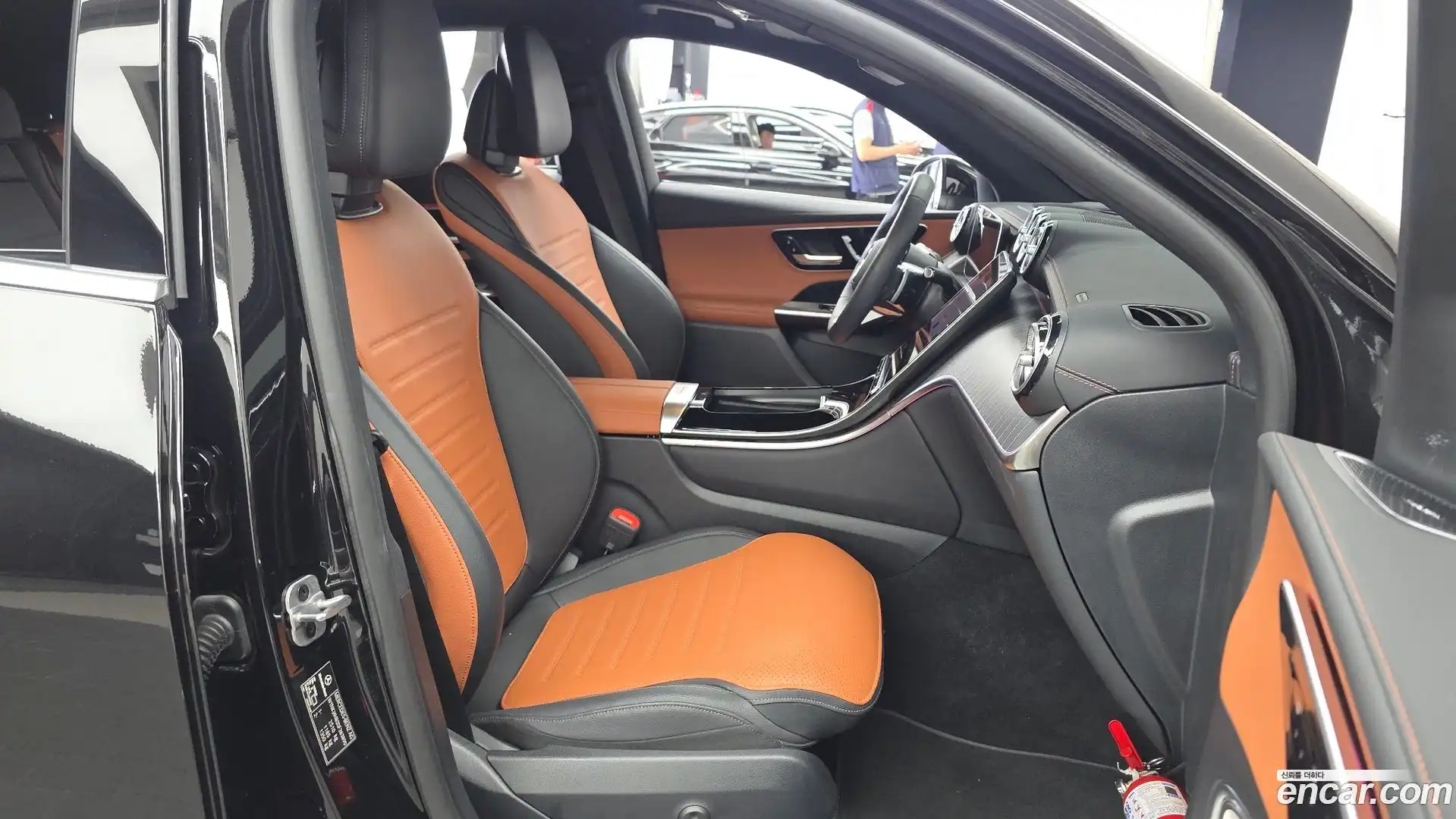 GLC-Class Mercedes-Benz 2025.6-OPTION-015