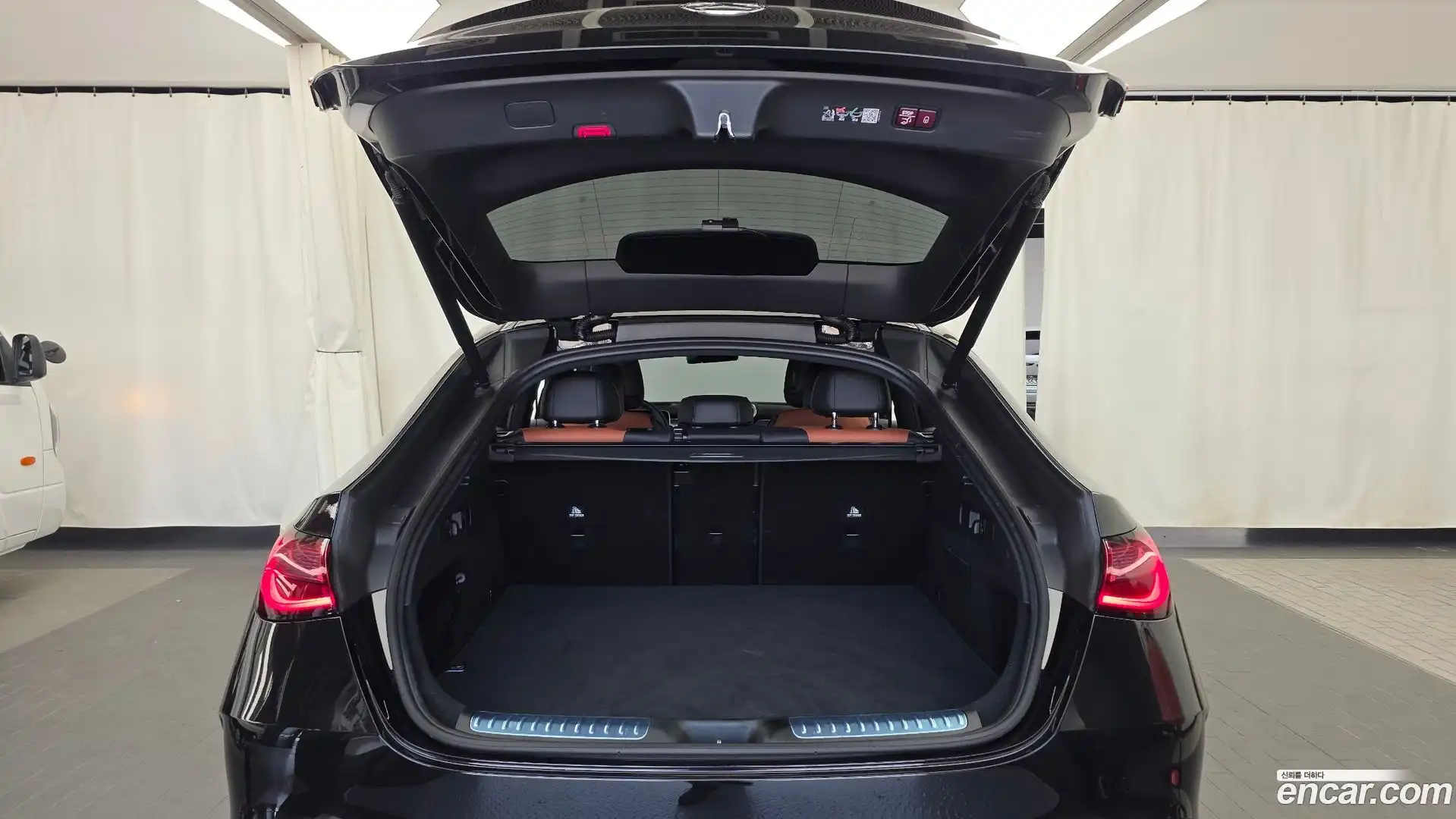 GLC-Class Mercedes-Benz 2025.6-OPTION-024