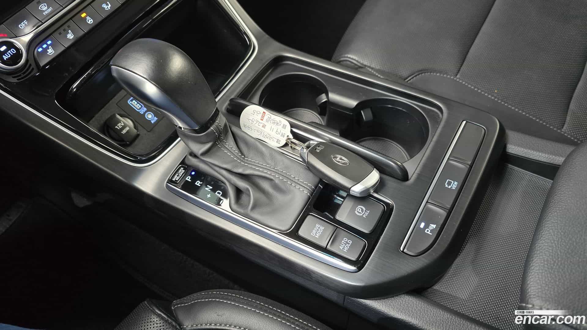 Grandeur Hyundai 2019.10-INNER-009
