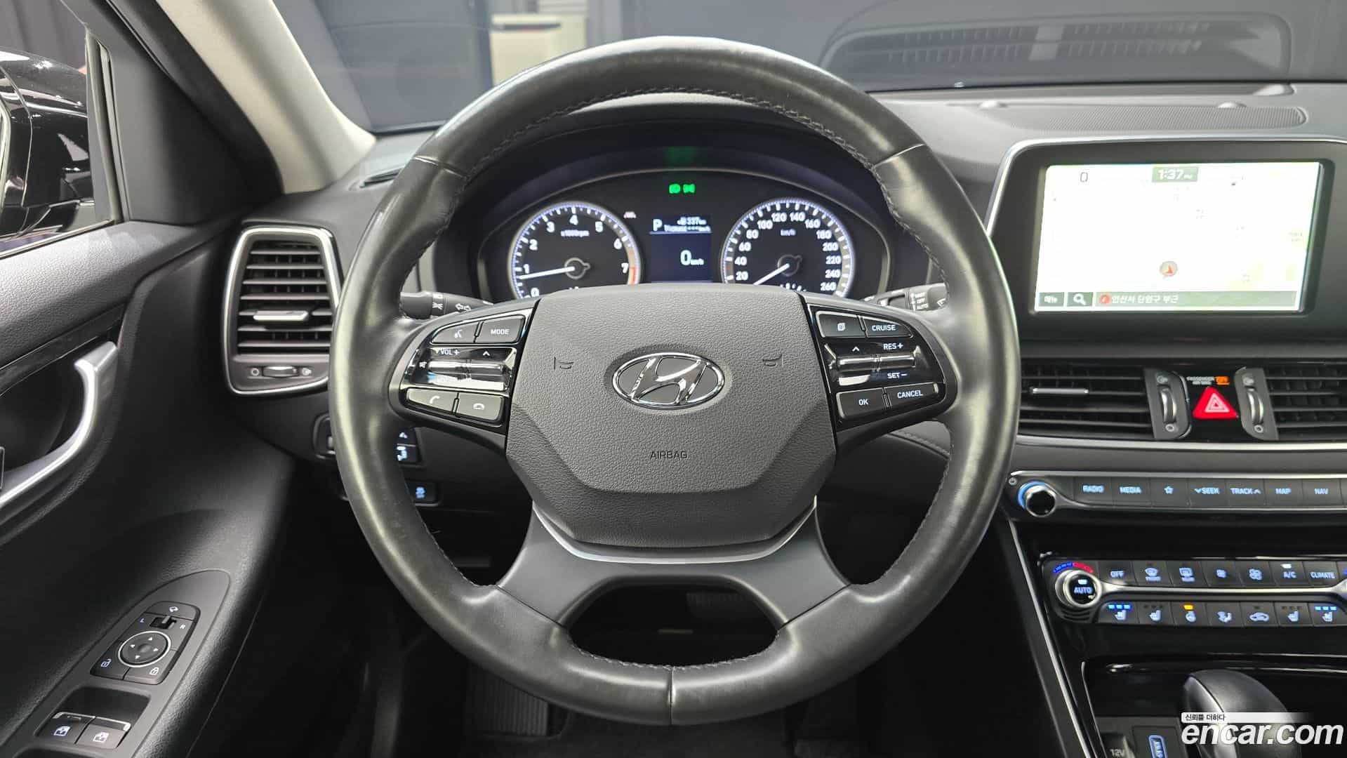 Grandeur Hyundai 2019.10-OPTION-016