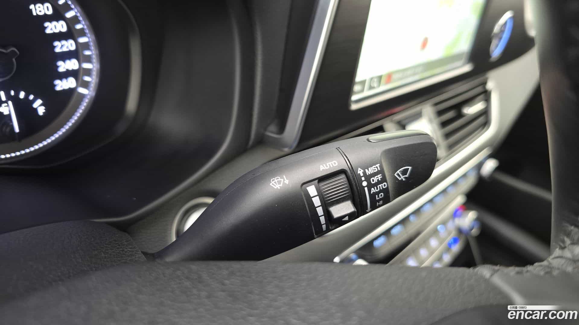 Grandeur Hyundai 2019.10-OPTION-021