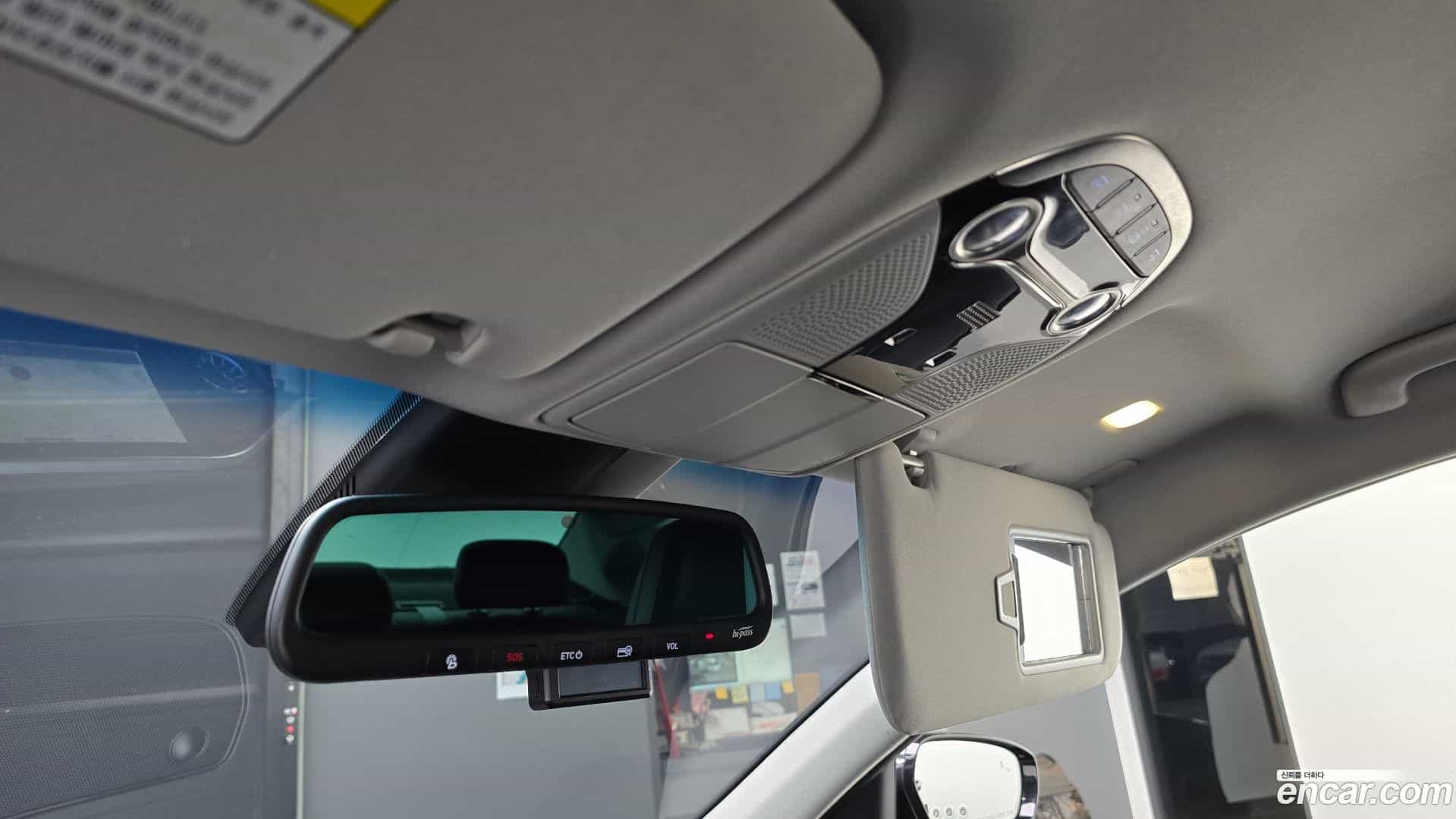 Grandeur Hyundai 2019.10-OPTION-040