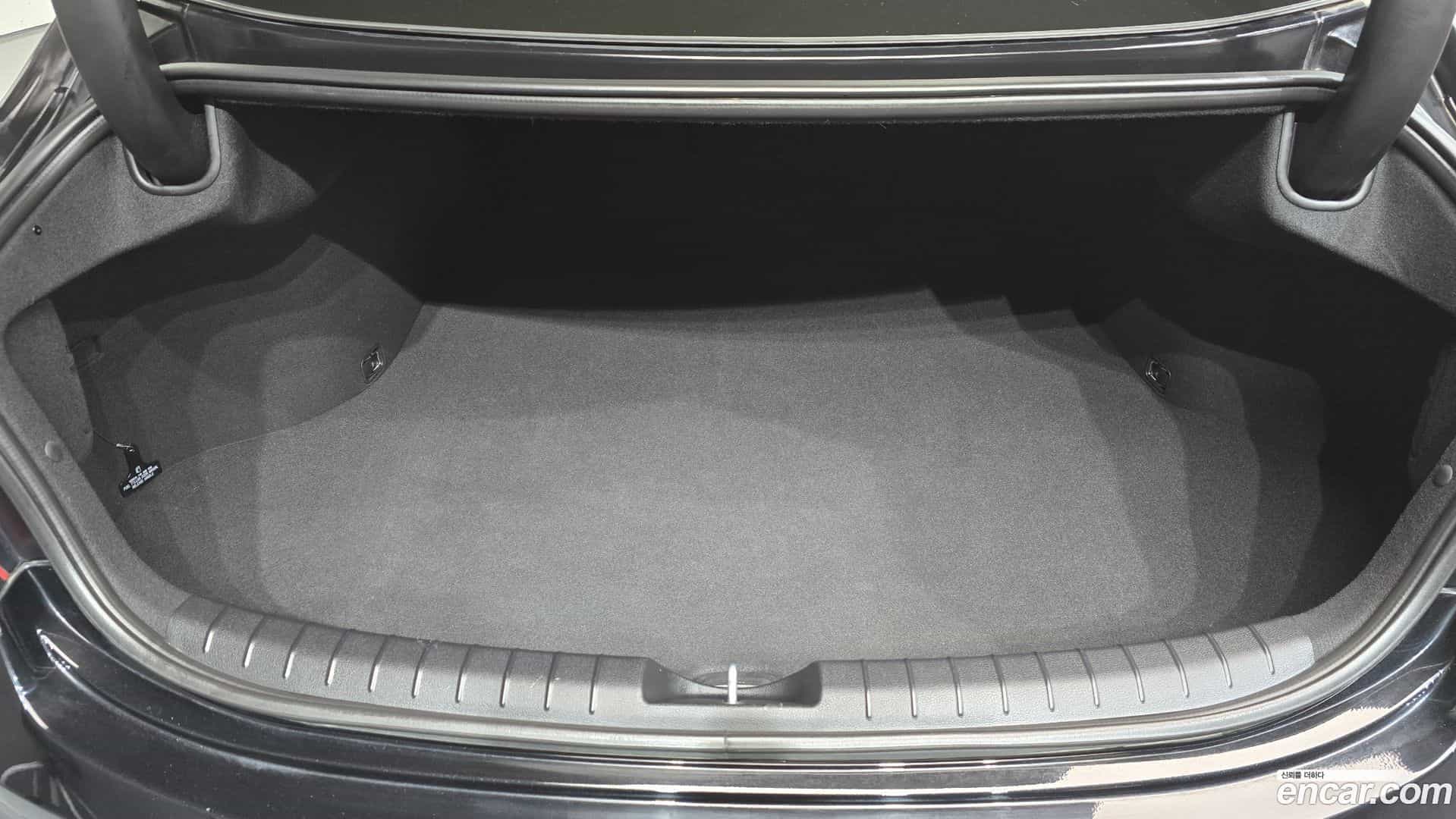 Grandeur Hyundai 2019.10-OPTION-042