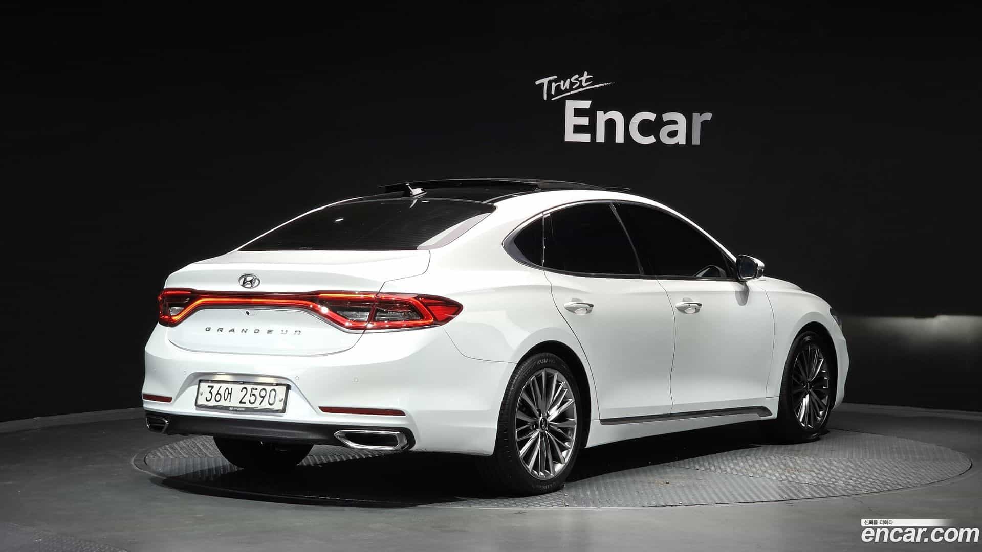 Grandeur Hyundai 2018.6-OUTER-002