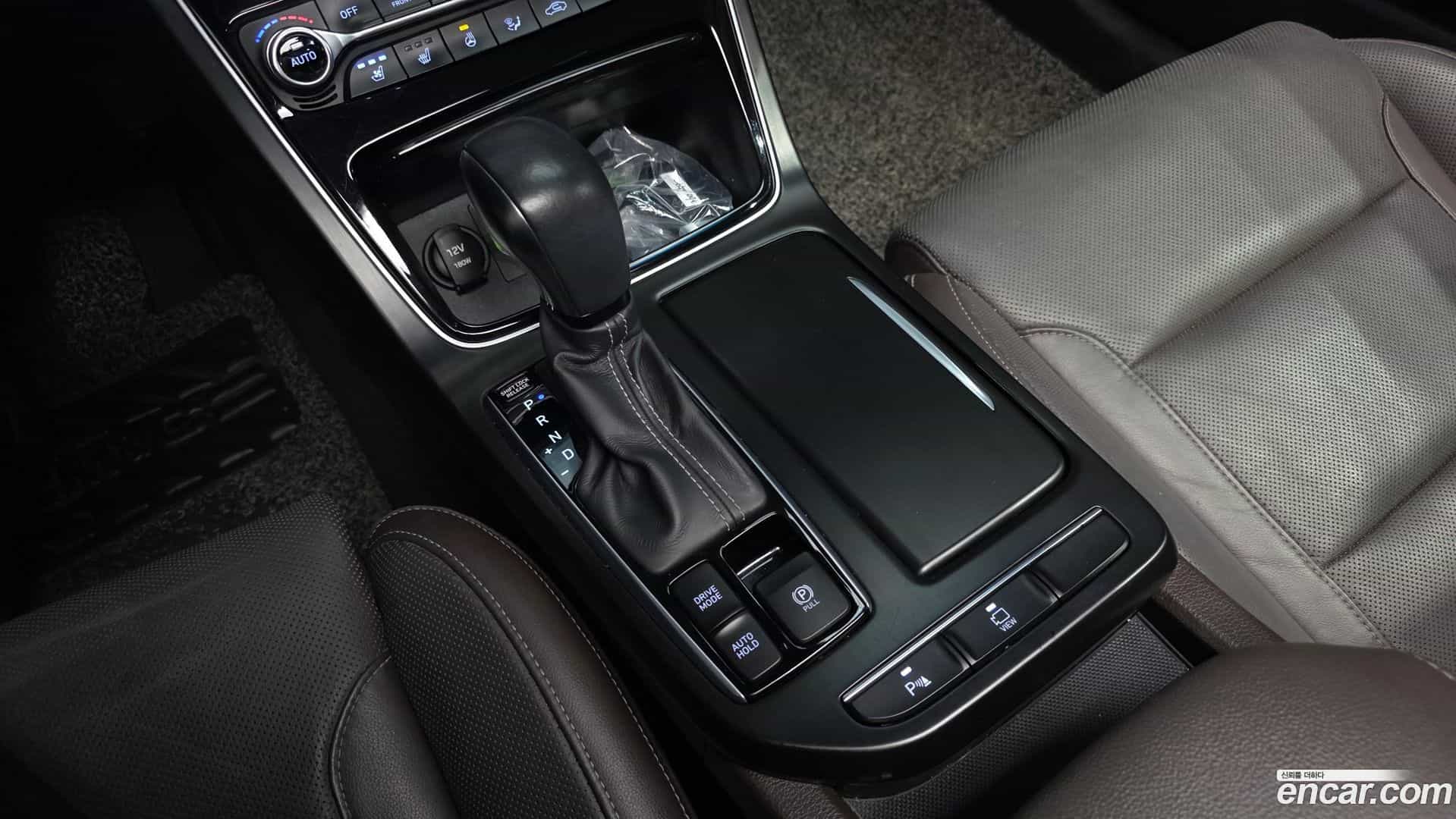 Grandeur Hyundai 2018.6-INNER-009