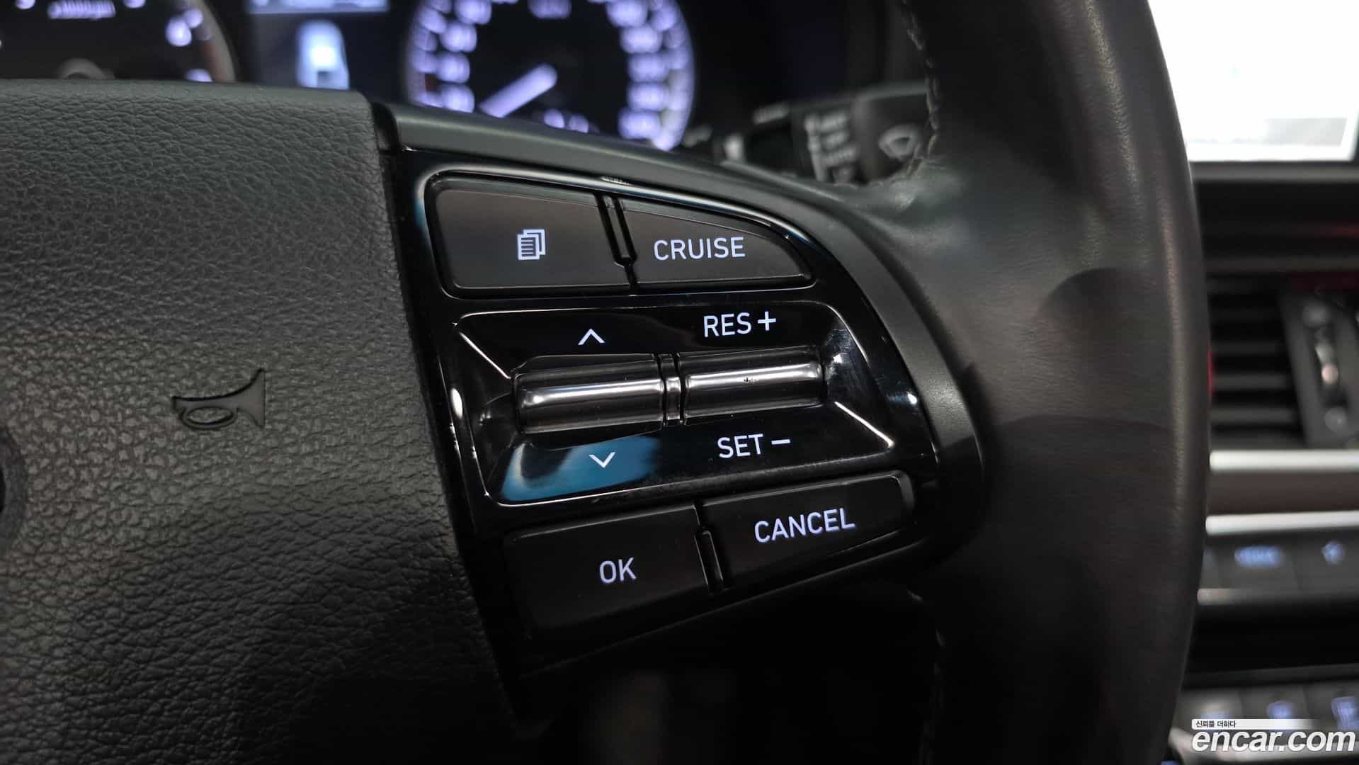 Grandeur Hyundai 2018.6-OPTION-021