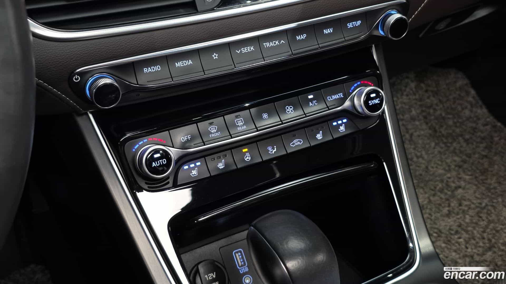 Grandeur Hyundai 2018.6-OPTION-022