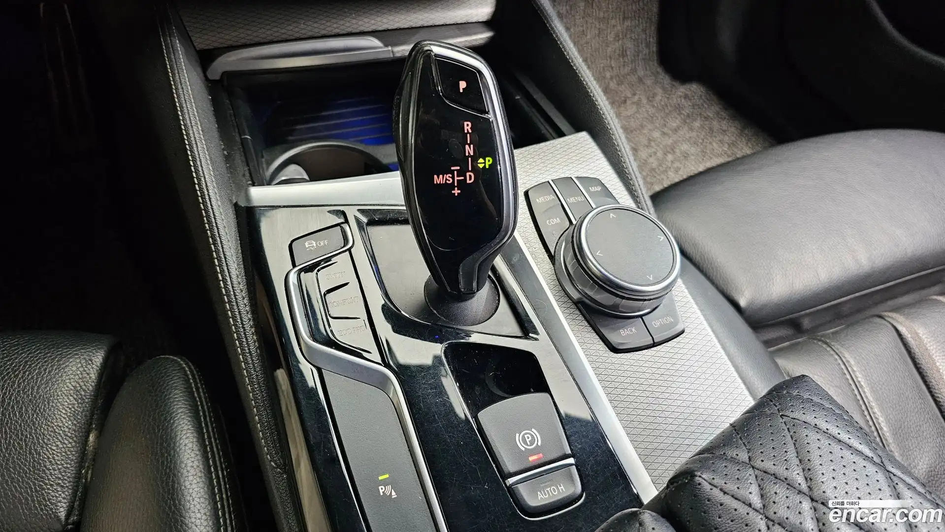 5-Series BMW 2017.8-INNER-009