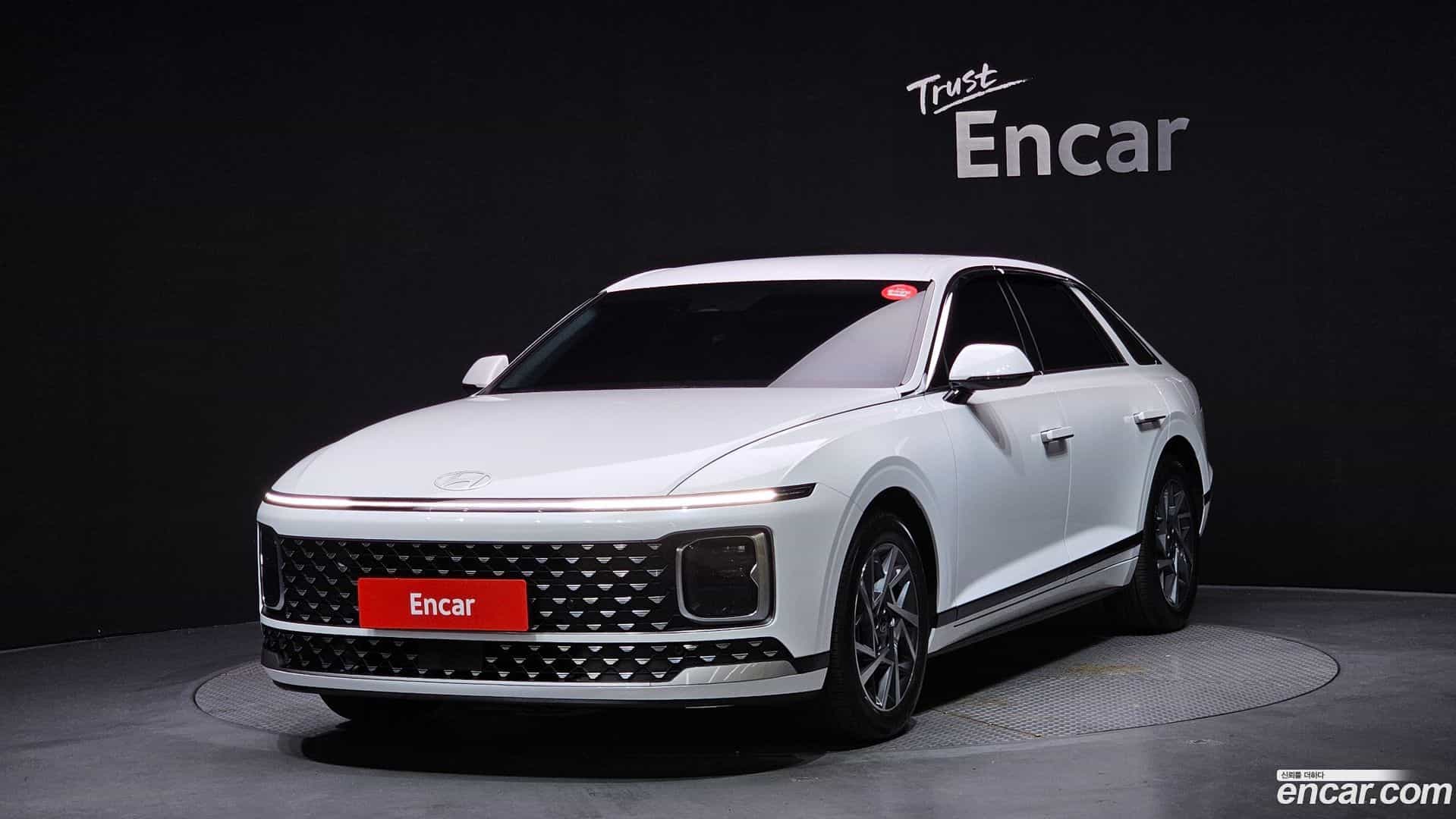 Grandeur Hyundai 2025.10-OUTER-001