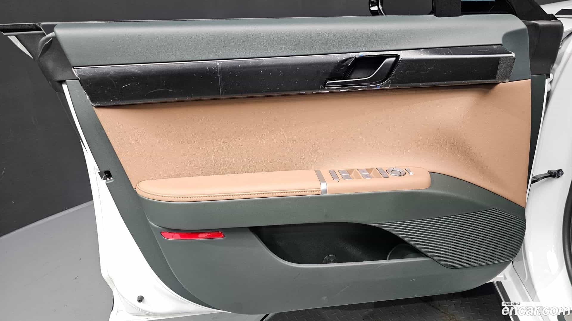 Grandeur Hyundai 2025.10-INNER-034