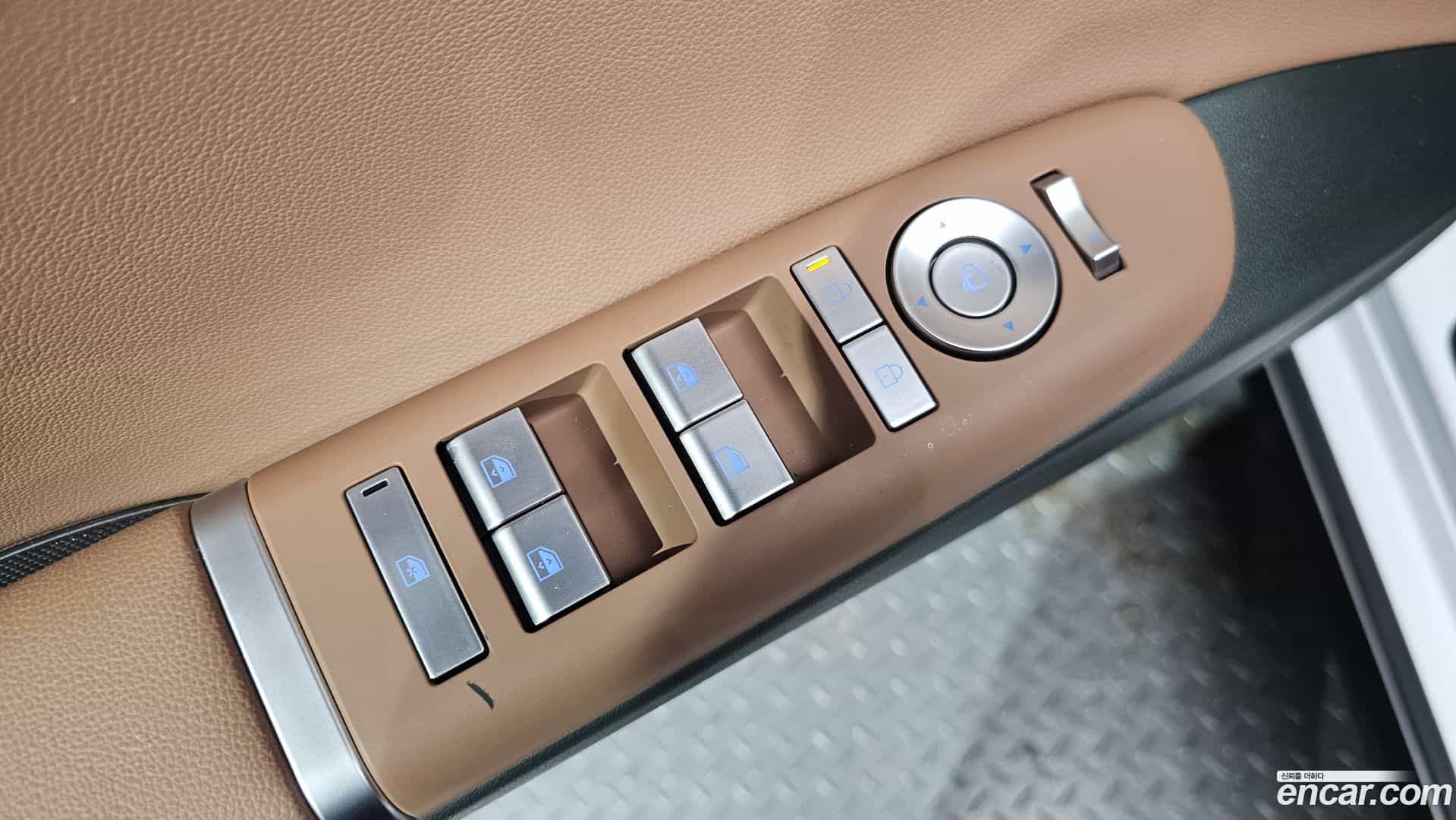 Grandeur Hyundai 2025.10-OPTION-040