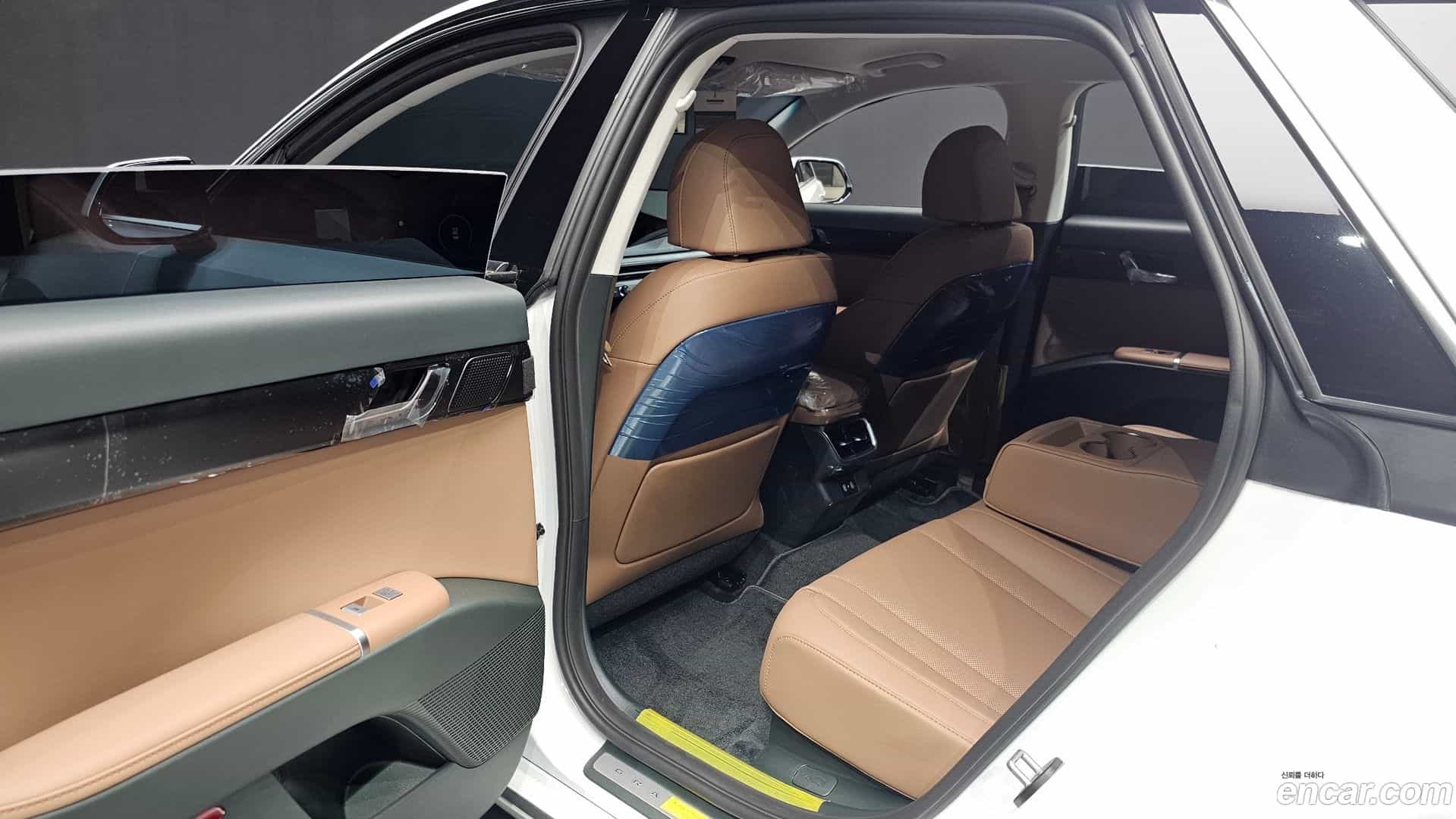 Grandeur Hyundai 2025.10-OPTION-042