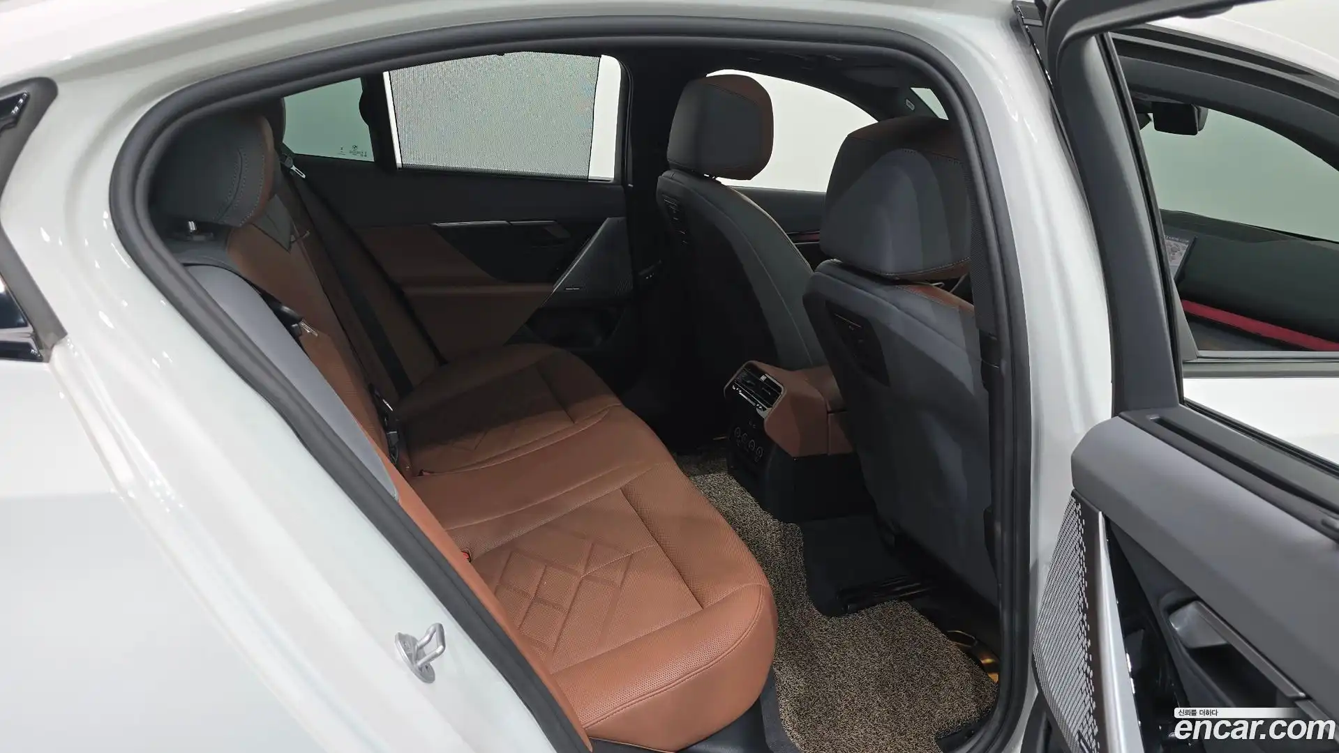 5-Series BMW 2025.7-OPTION-015