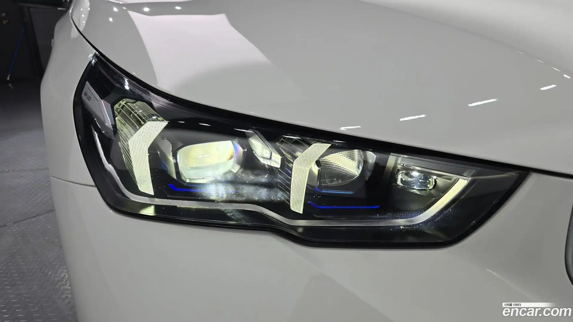 5-Series BMW 2025.7-OUTER-032