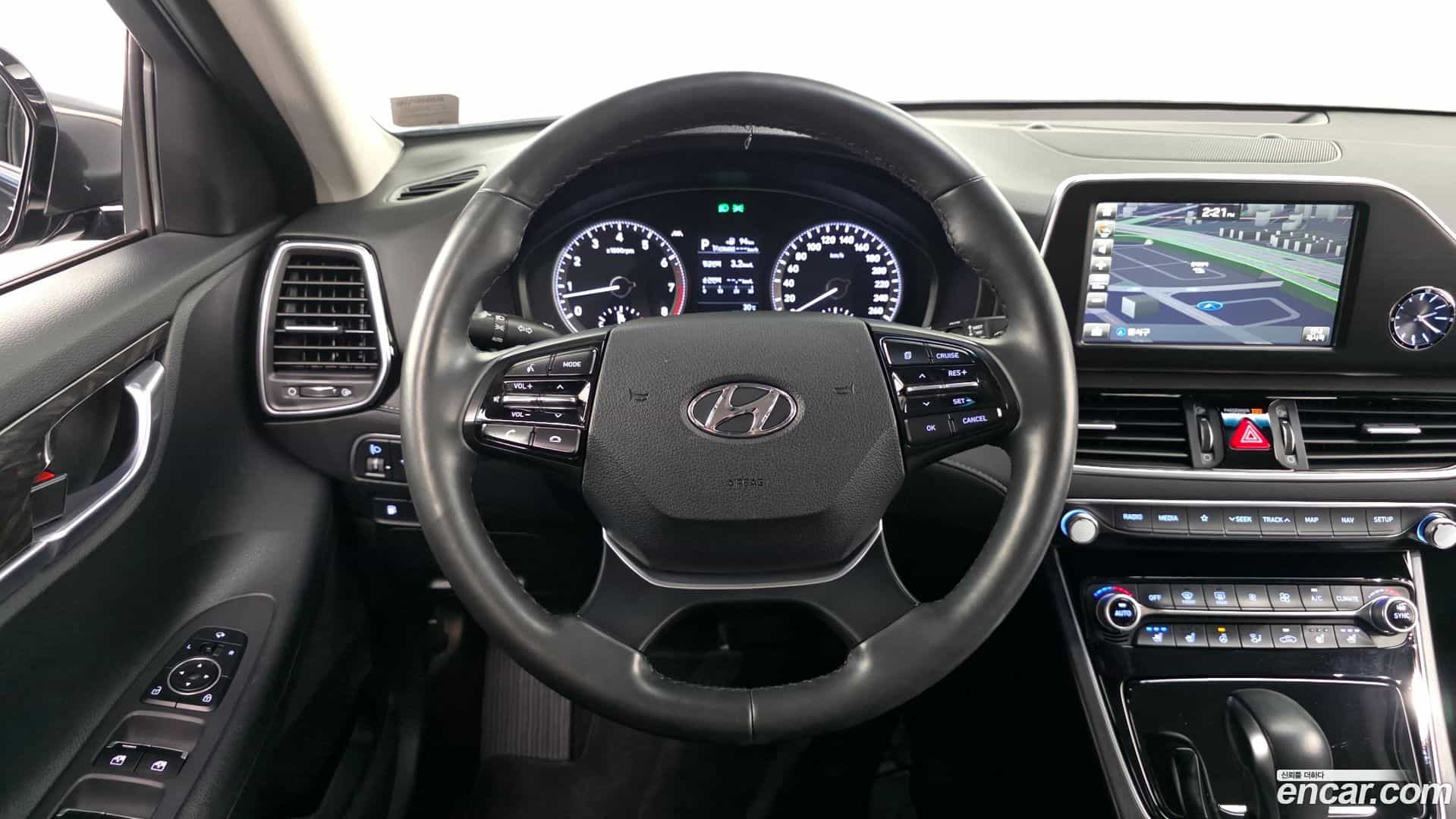 Grandeur Hyundai 2019.6-OPTION-016