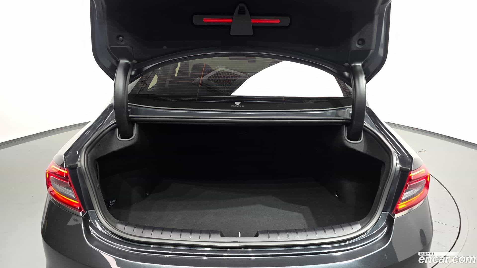 Grandeur Hyundai 2019.6-OPTION-024
