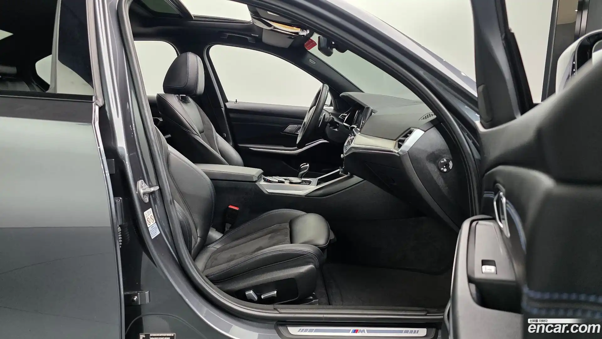 3-Series BMW 2021.10-INNER-036