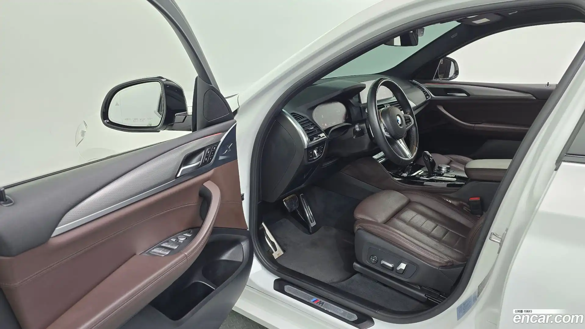 X4 BMW 2020.0-INNER-010