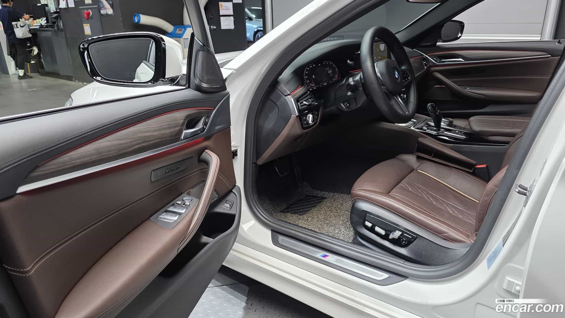 5-Series BMW 2020.6-INNER-010