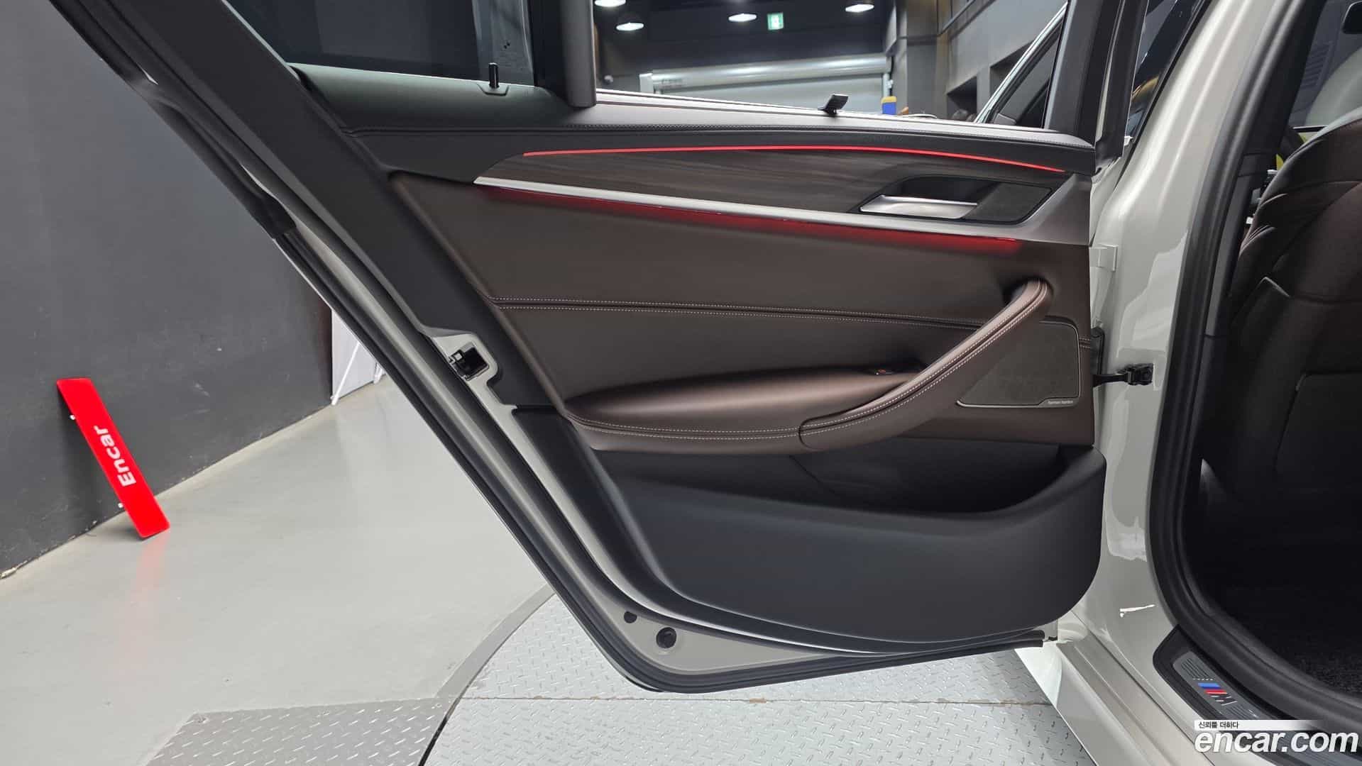 5-Series BMW 2020.6-INNER-035