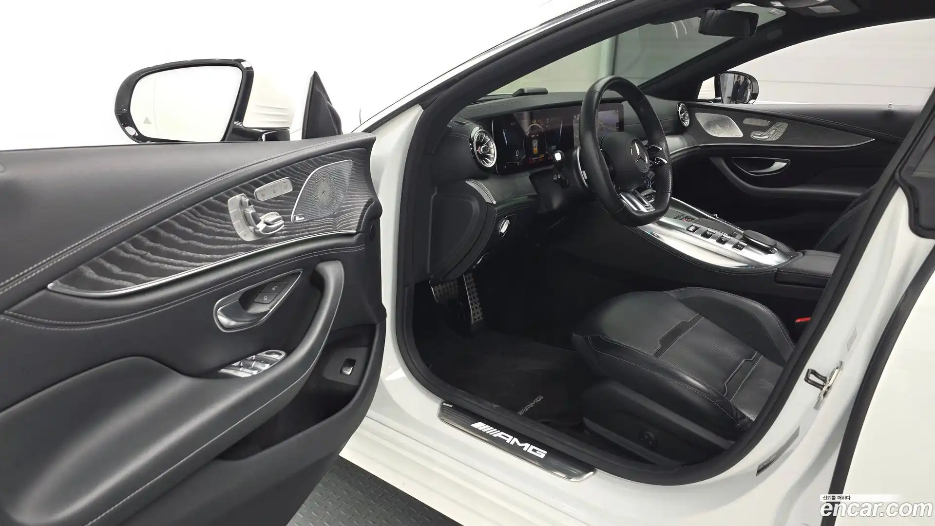 AMG GT Mercedes-Benz 2022.11-INNER-010