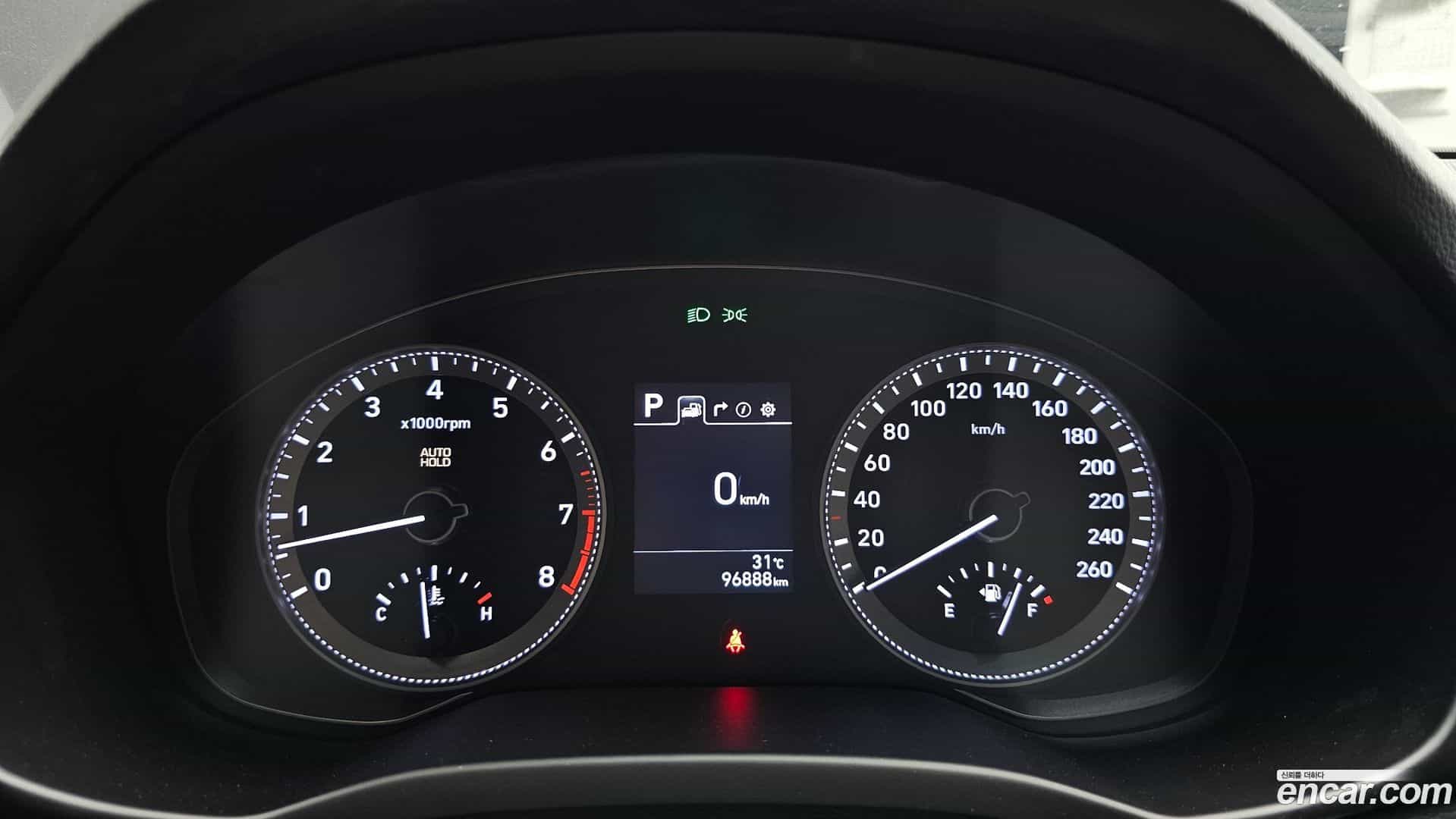 Grandeur Hyundai 2016.11-INNER-008