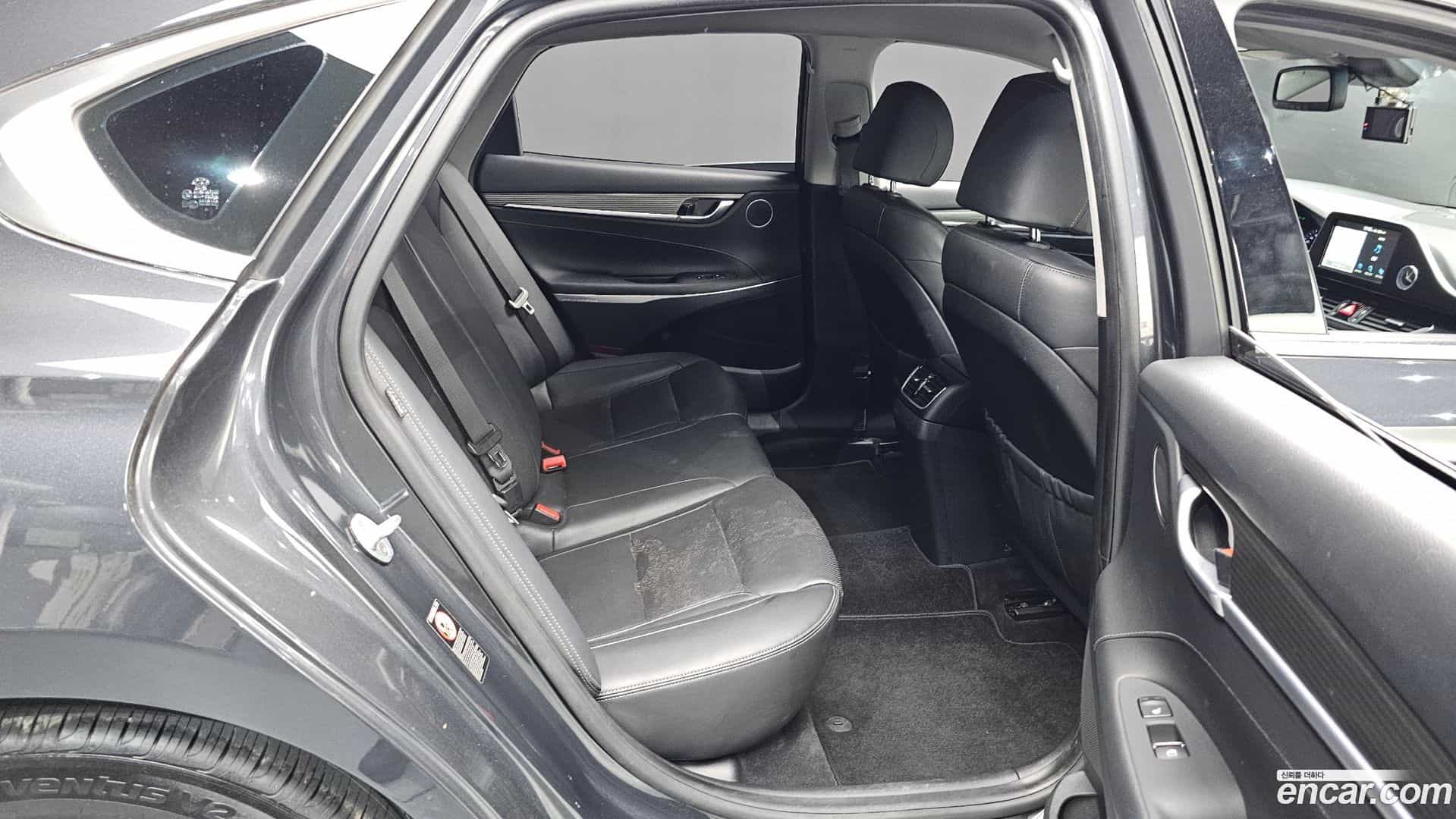 Grandeur Hyundai 2016.11-OPTION-015