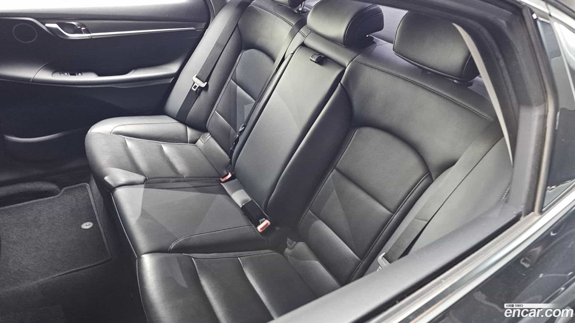 Grandeur Hyundai 2016.11-OPTION-041