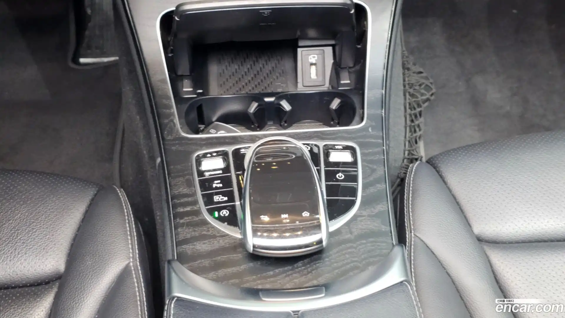 C-Class Mercedes-Benz 2019.0-OPTION-021