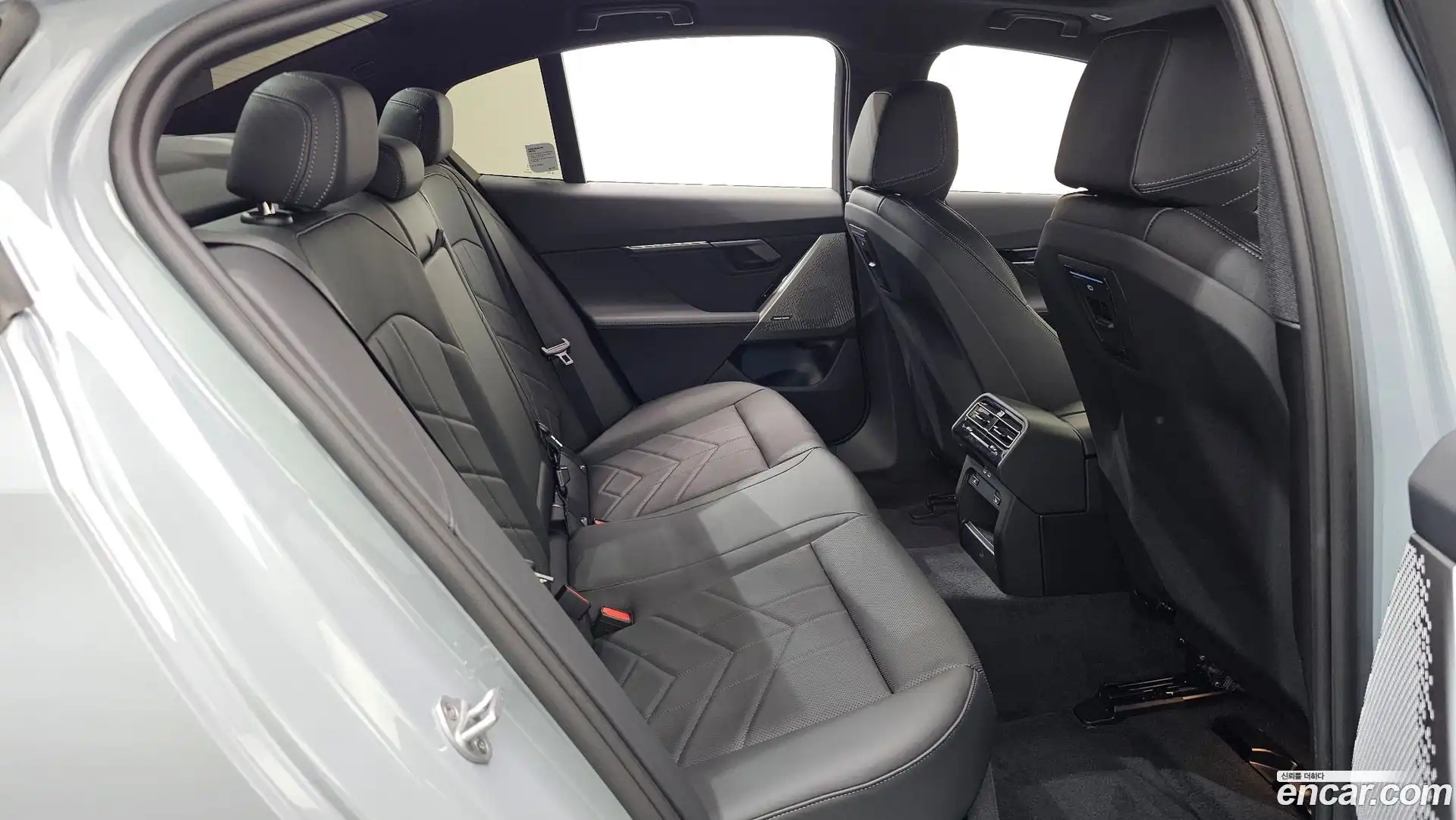 5-Series BMW 2025.8-OPTION-016