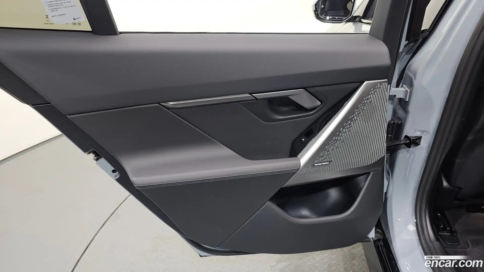 5-Series BMW 2025.8-INNER-035
