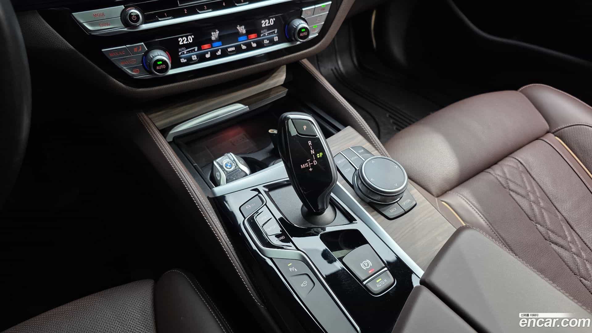 5-Series BMW 2019.6-INNER-009