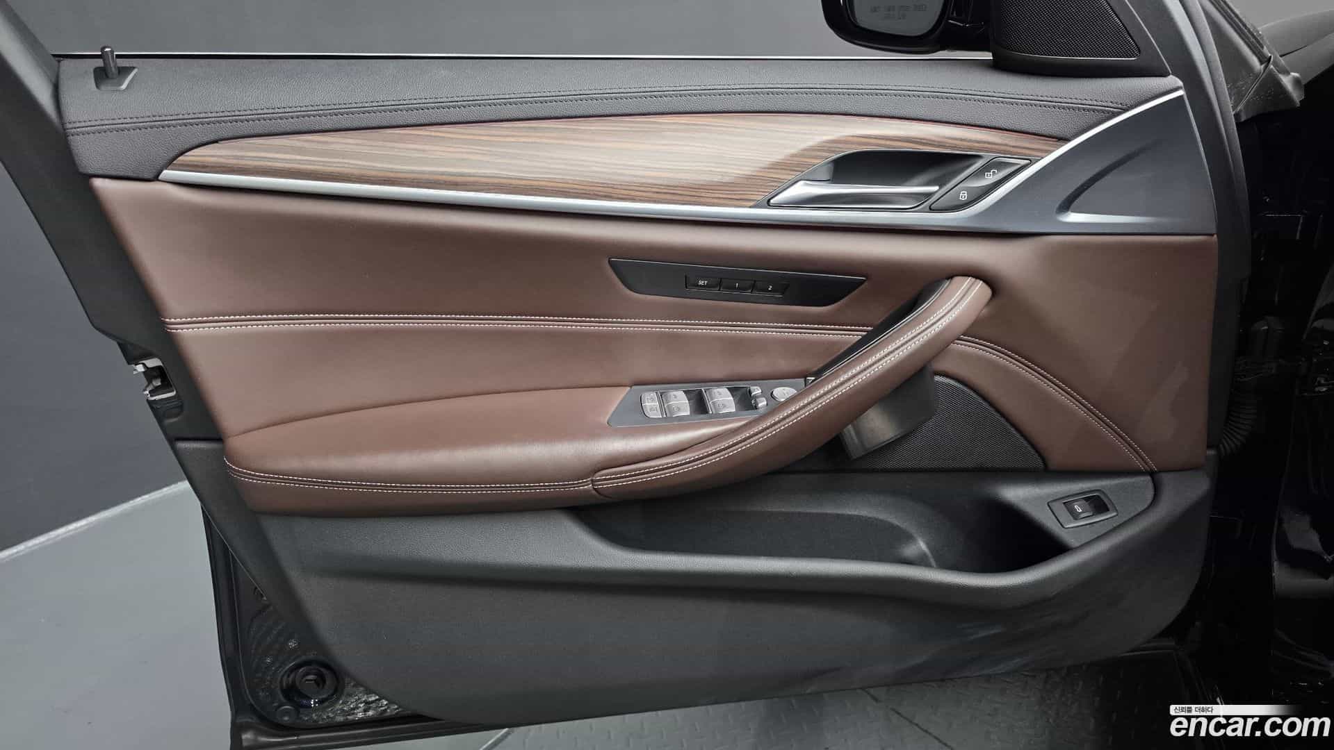 5-Series BMW 2019.6-OPTION-040