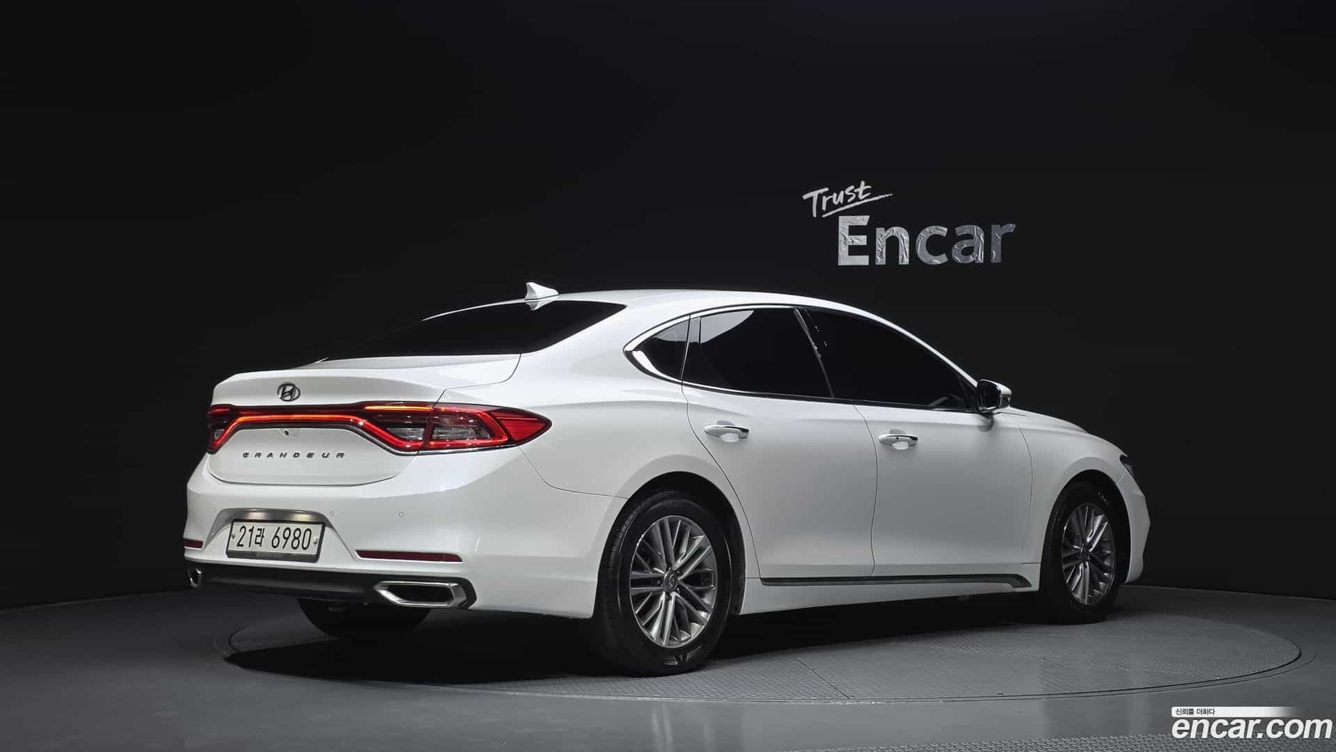 Grandeur Hyundai 2018.4-OUTER-002