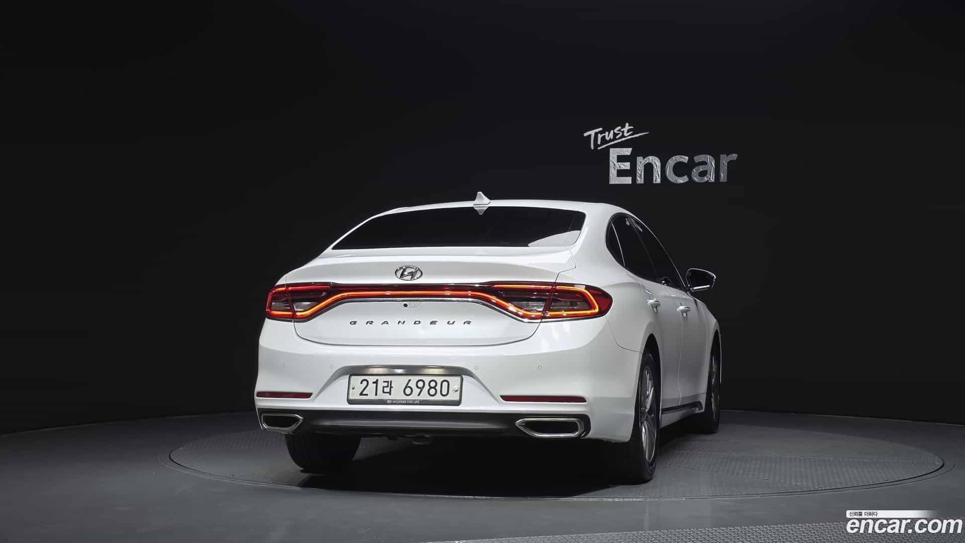Grandeur Hyundai 2018.4-OUTER-004
