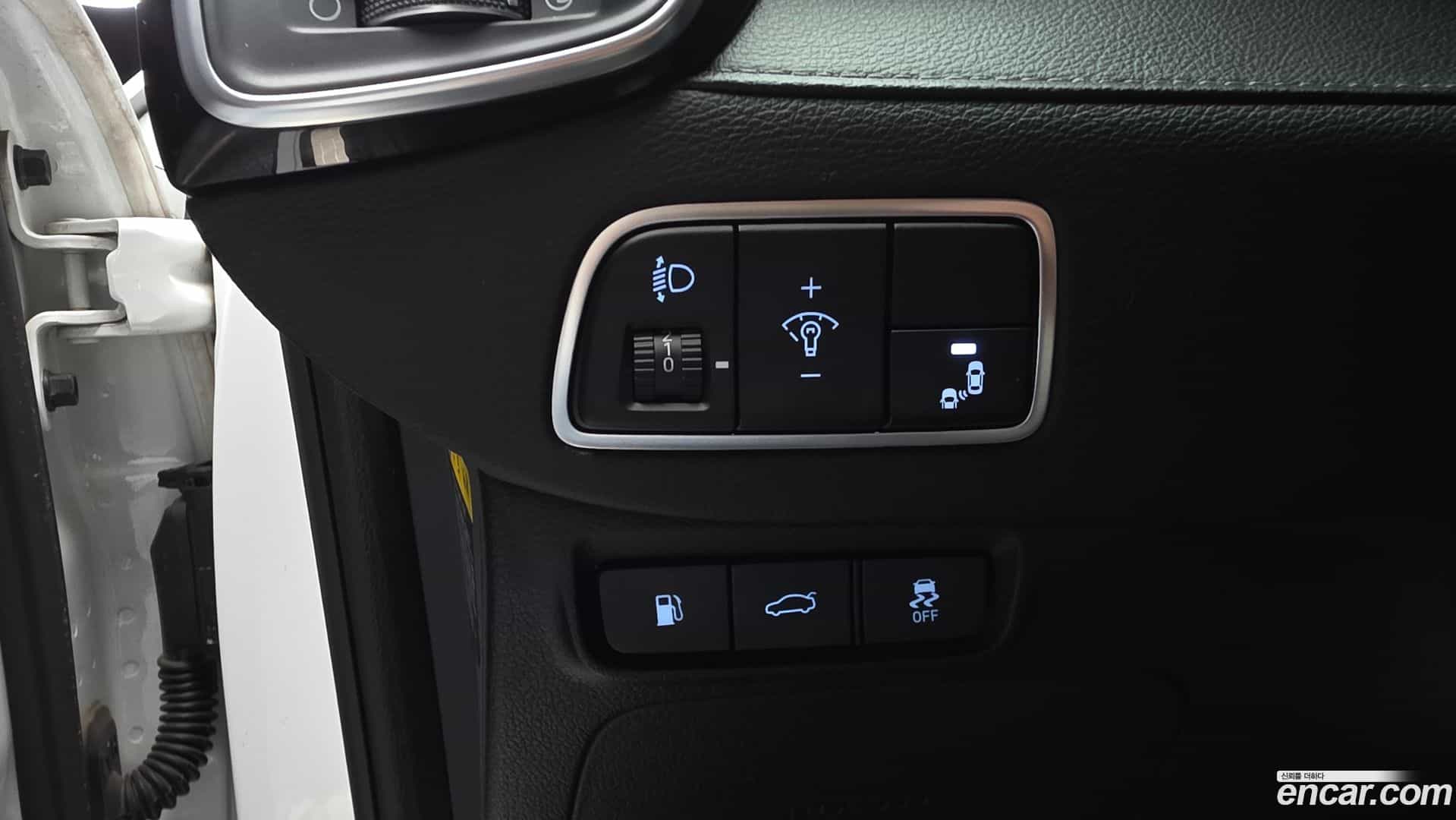 Grandeur Hyundai 2018.4-OPTION-020