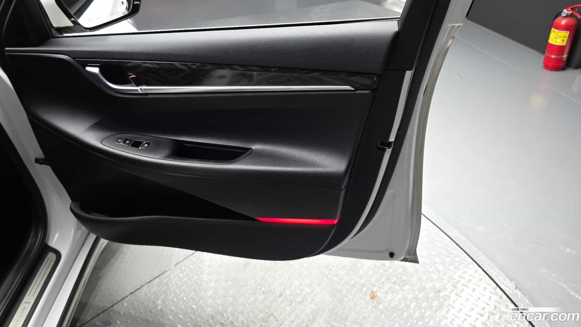 Grandeur Hyundai 2018.4-INNER-034