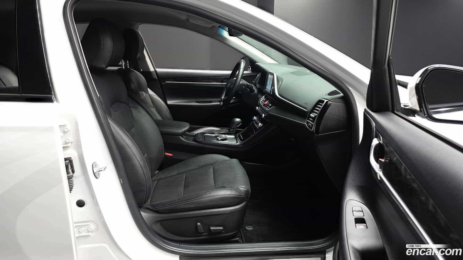 Grandeur Hyundai 2018.4-INNER-036